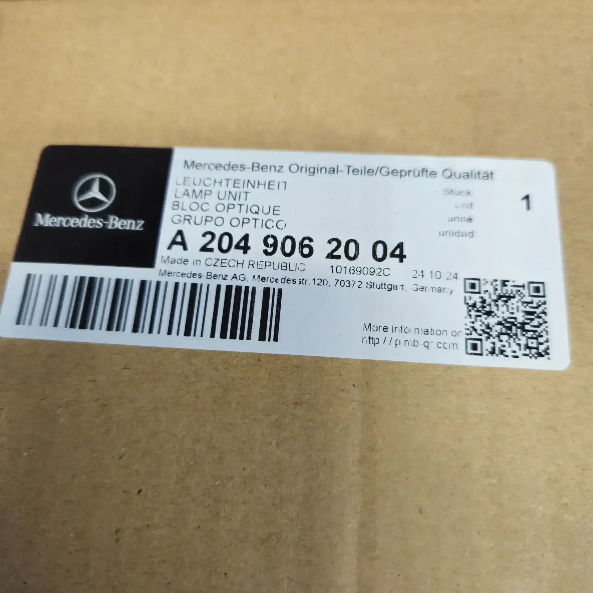 OEM Mercedes A2049062004 – Front right Xenon headlight