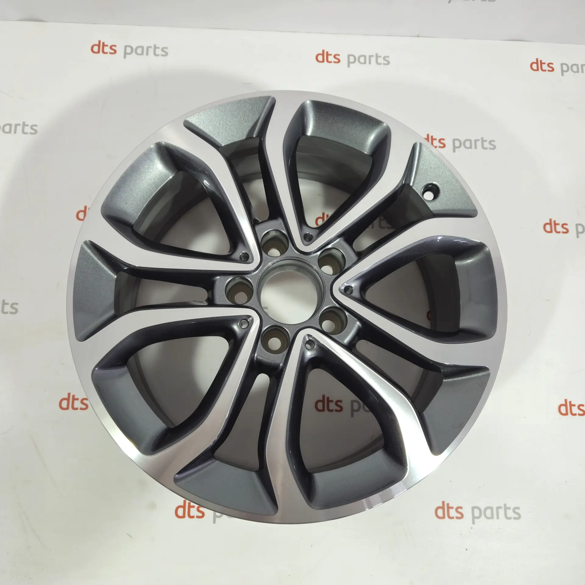OEM Mercedes A2054010200647X21 – Alloy Wheel 17′′