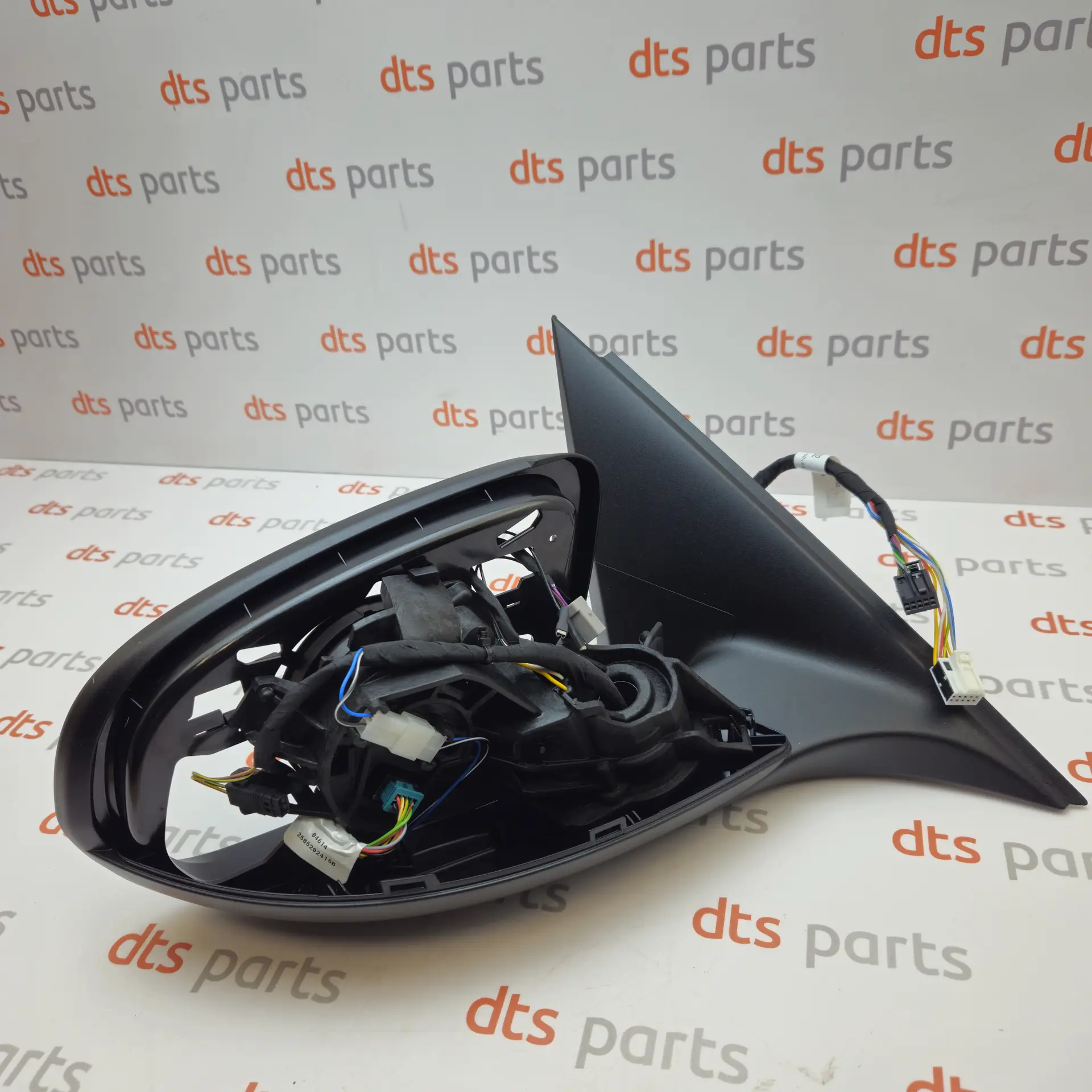 OEM Mercedes A2058100202 – Front right rear view mirror