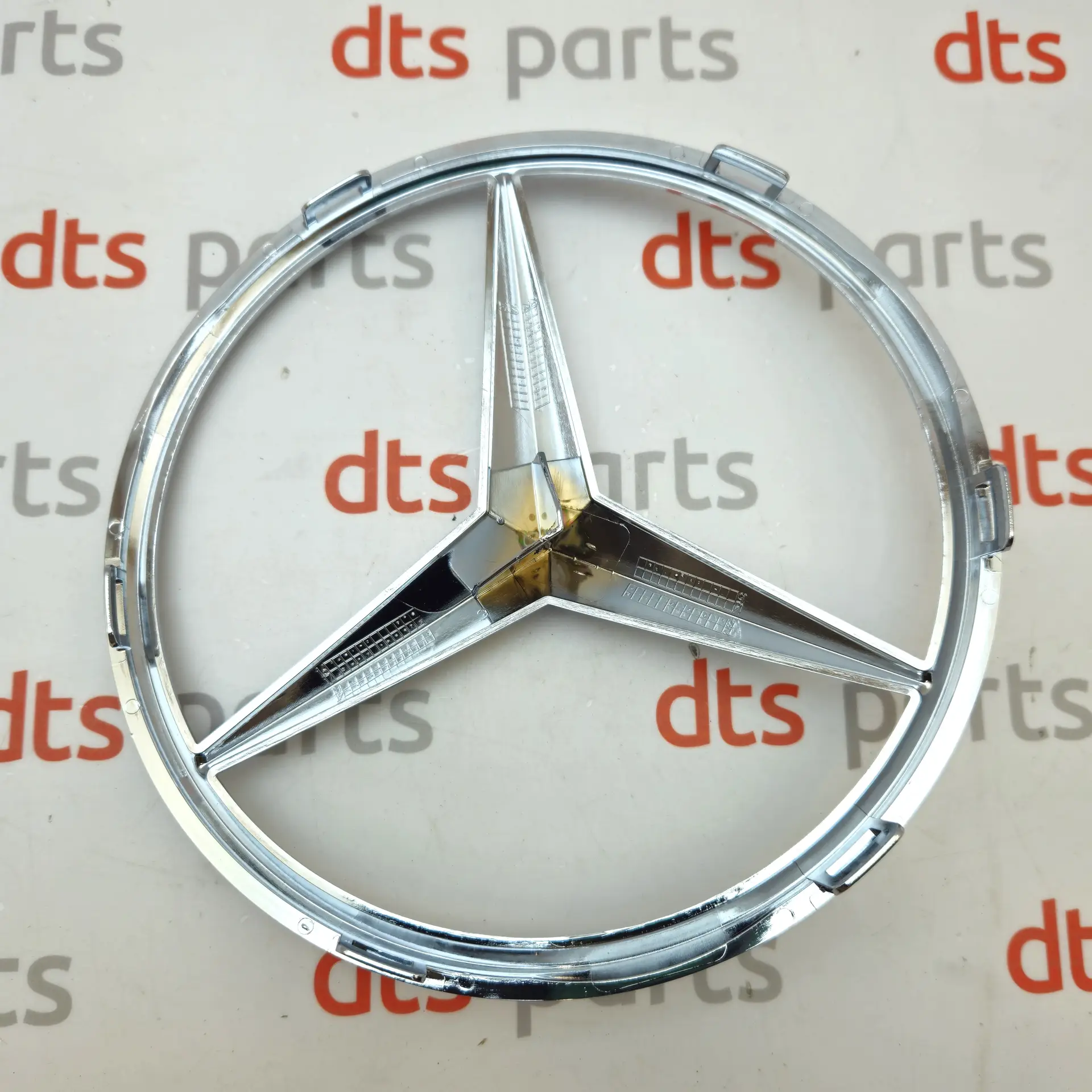 OEM Mercedes Benz A2078170016 – Radiator grille emblem