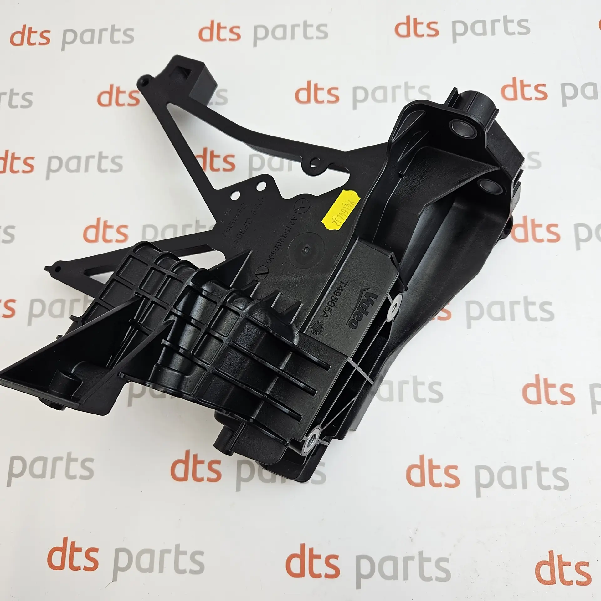 OEM Mercedes Benz A2136206400 – Radiator strut bracket LH