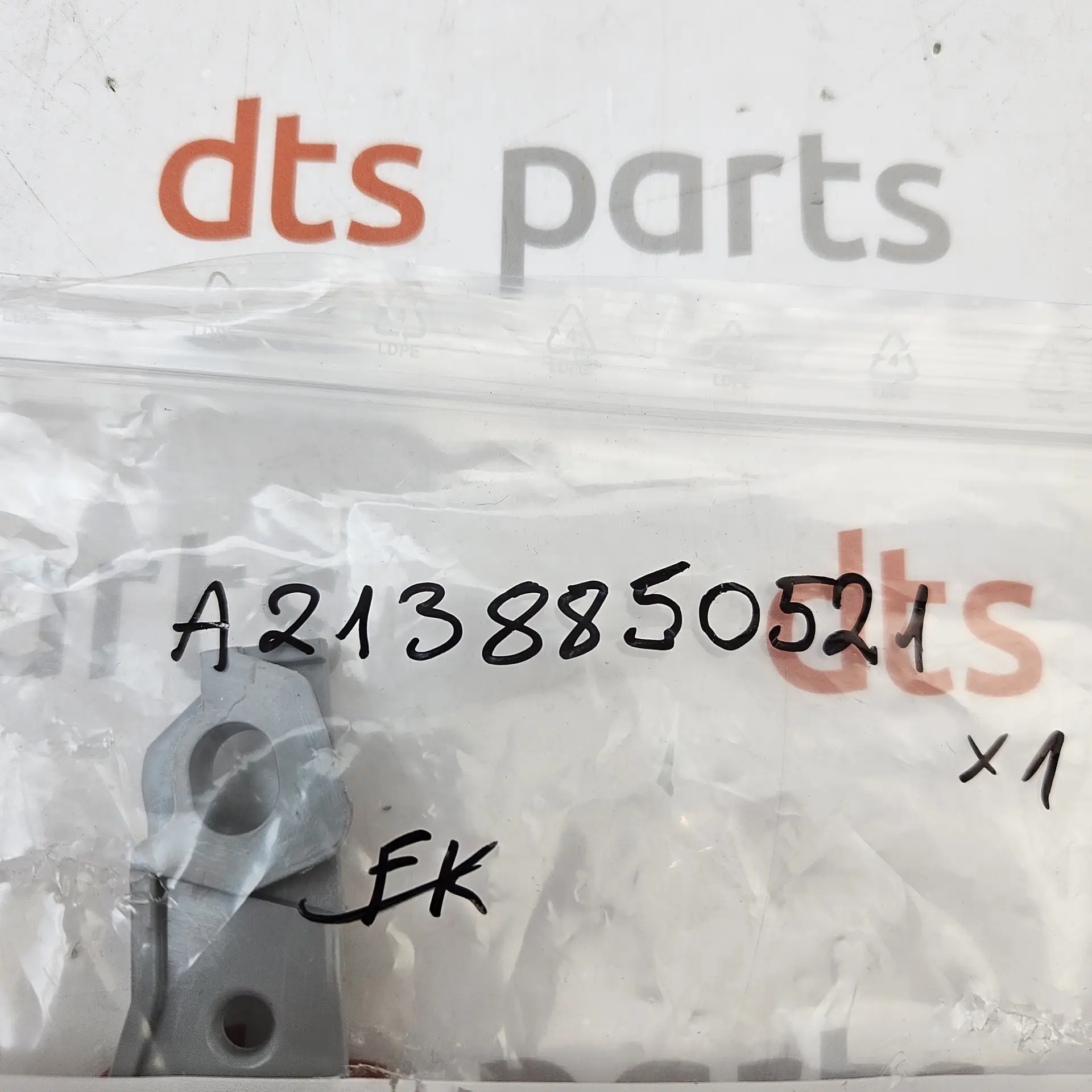 OEM Mercedes A2138850521 – Left-side front bumper bracket