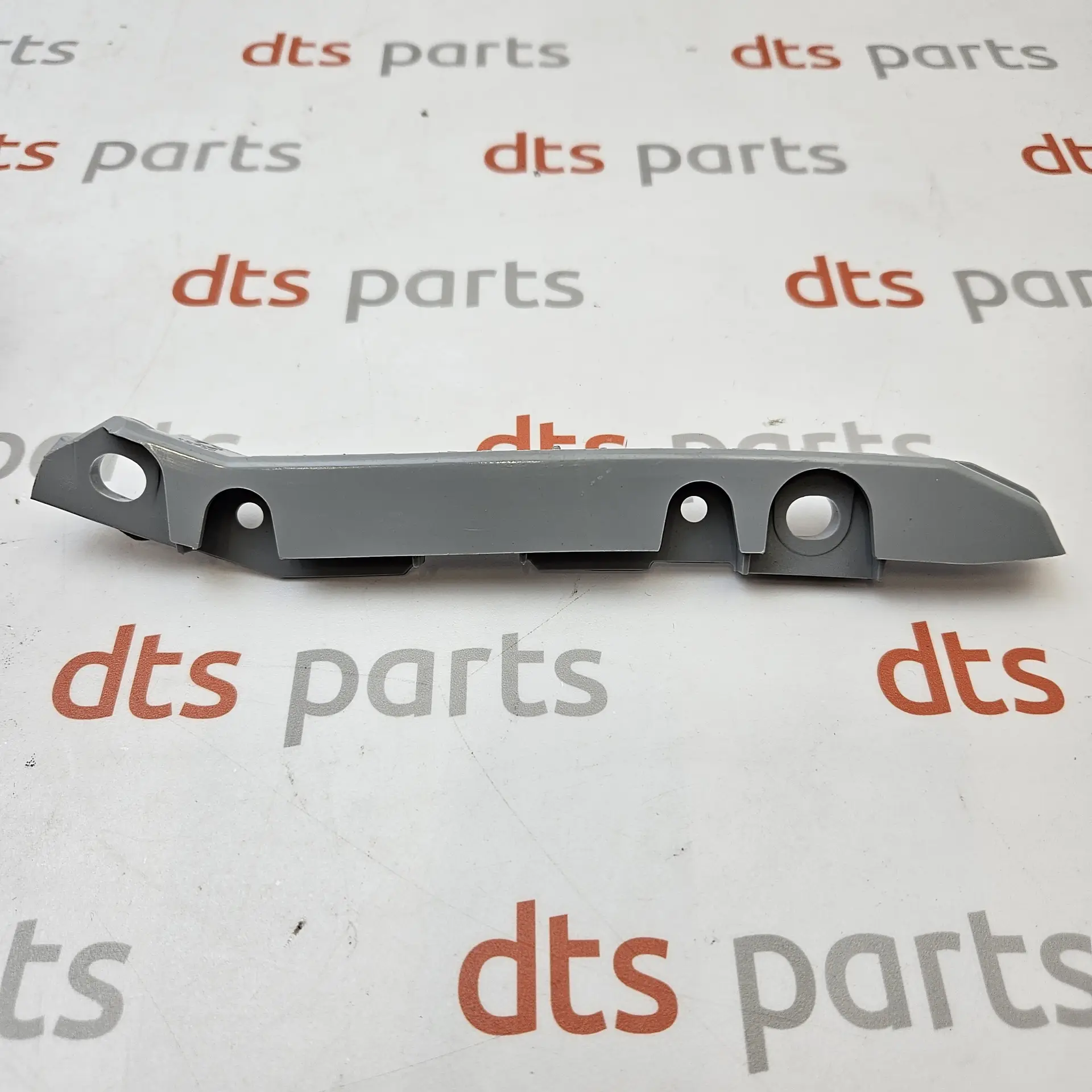 OEM Mercedes A2138850521 – Left-side front bumper bracket