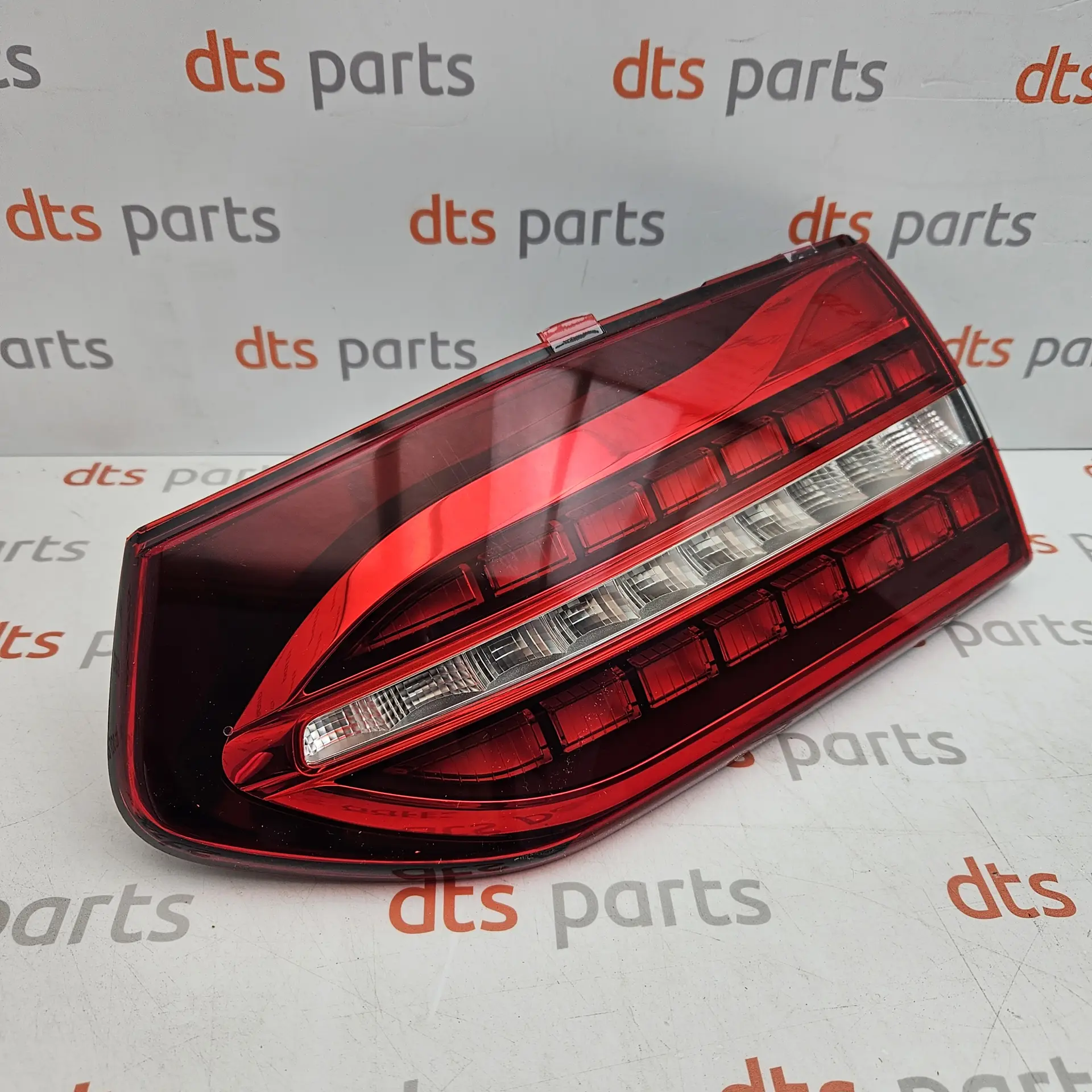 OEM Mercedes A2139067805 – LED Rear Inner Right Taillight Assembly