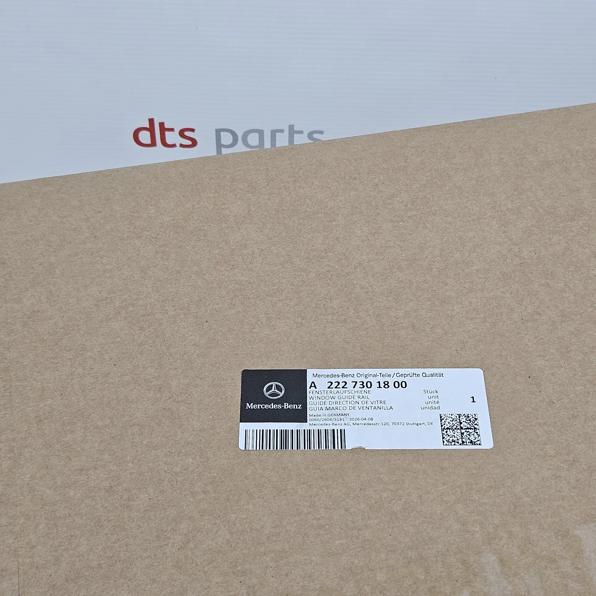 OEM Mercedes A2227301800 – Rear right window guide rail