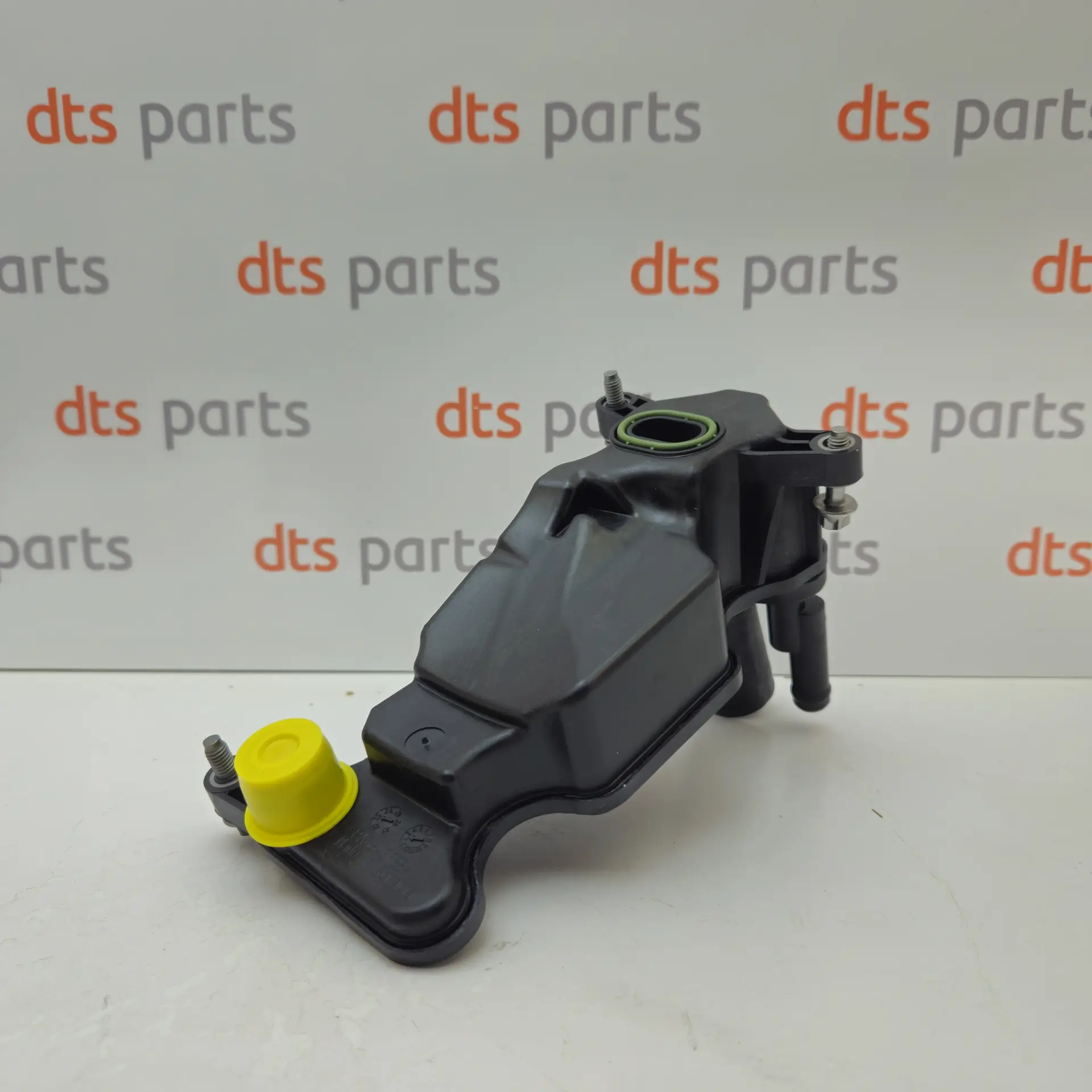 OEM Mercedes Benz A2700109703 – Oil seperator