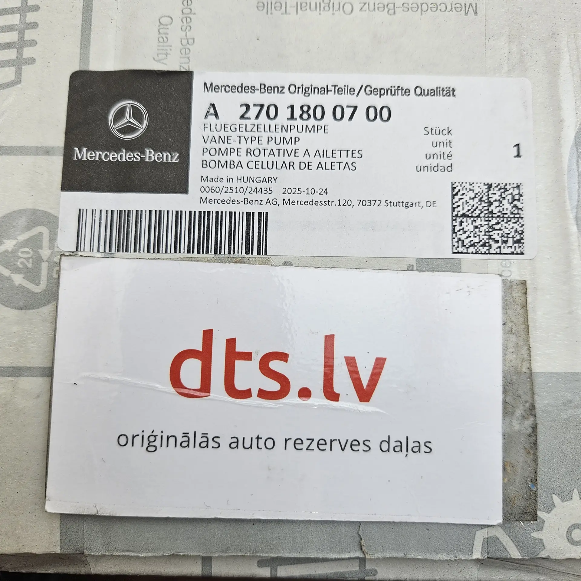 OEM Mercedes A2701800700 – Engine vane-type mechanical oil pump assembly