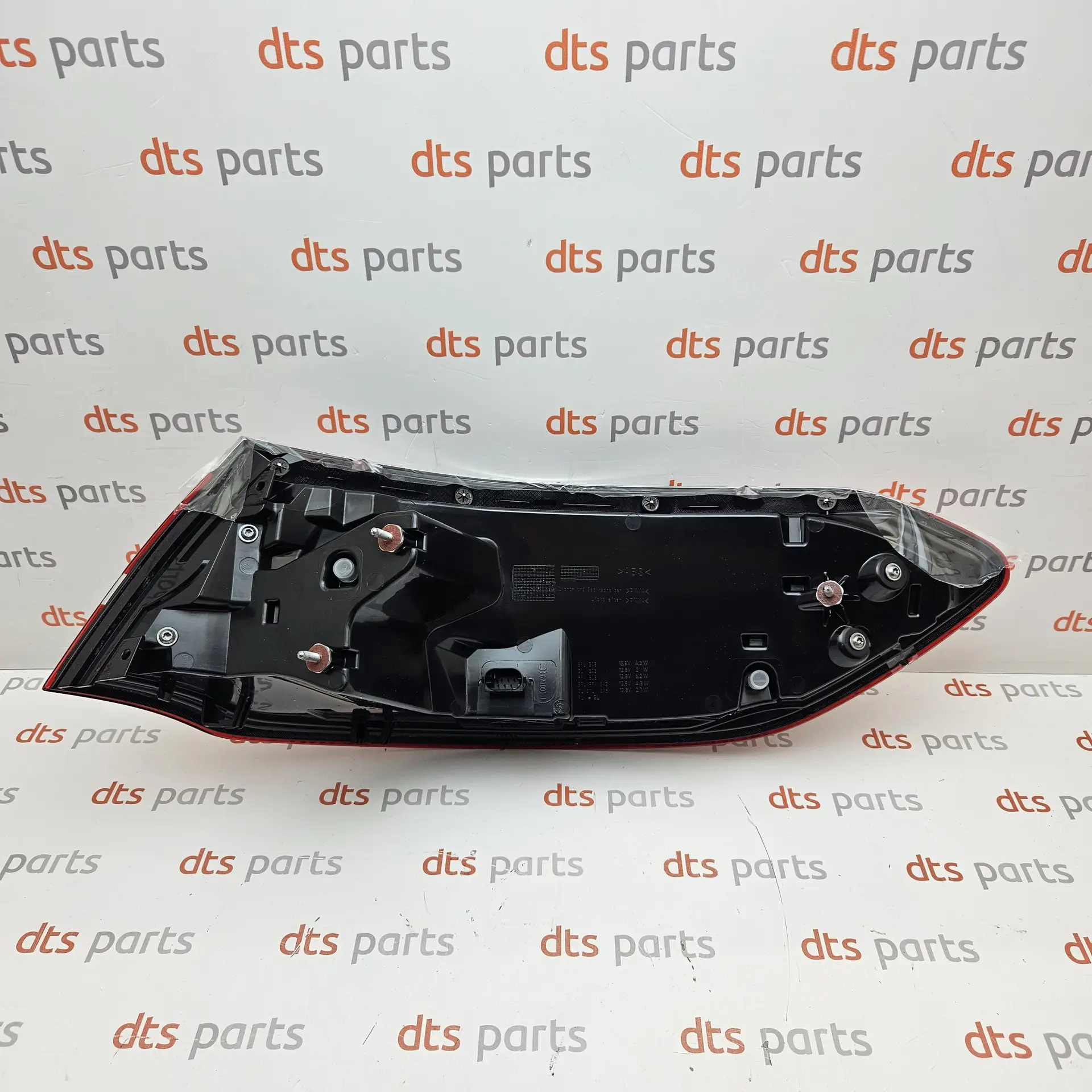 OEM Mercedes A292906470064 – Rear LED tail light