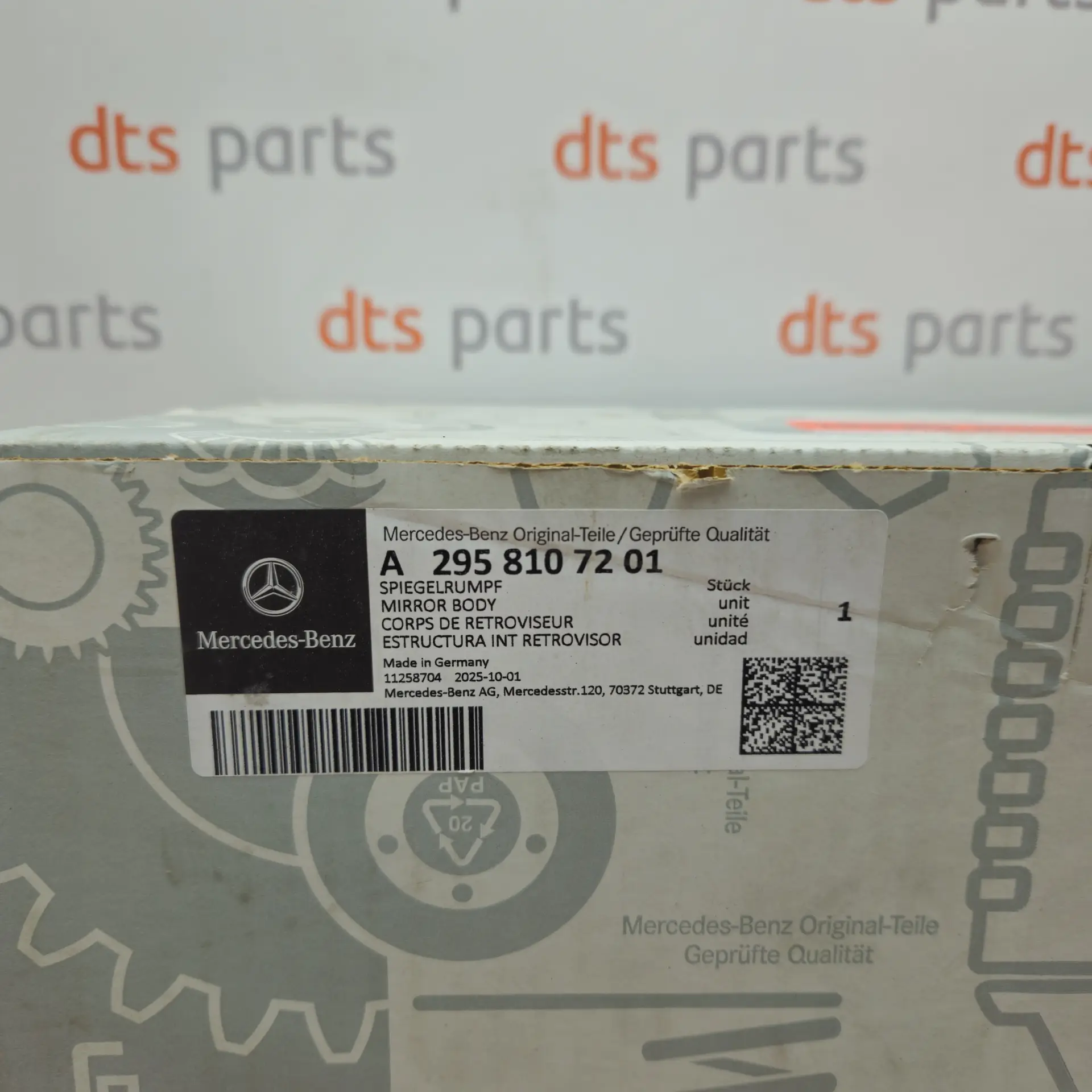 OEM Mercedes Benz A2958107201 – Right door wing mirror body assembly