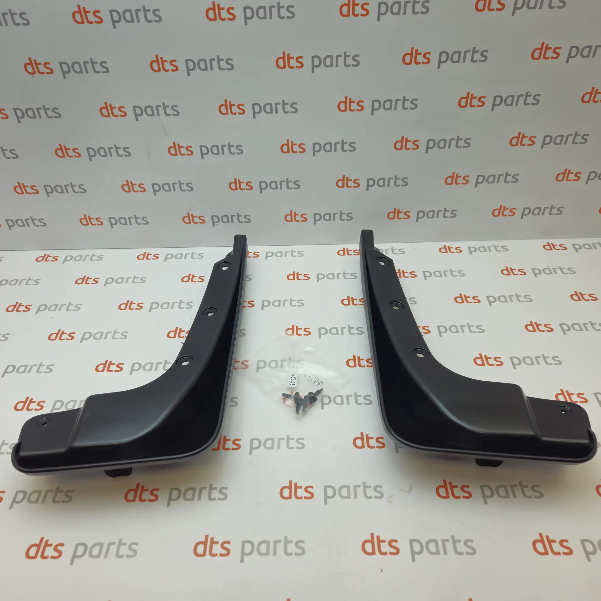 OEM Mercedes A4478900000 – Front mud flaps