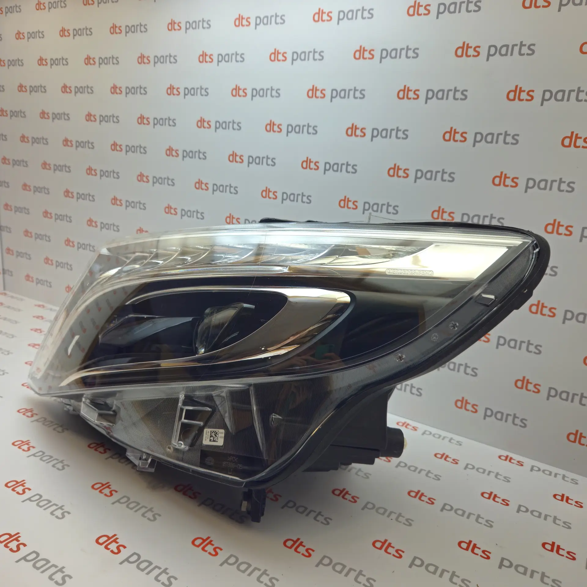 OEM Mercedes A4479061801 – Front left LED headlight
