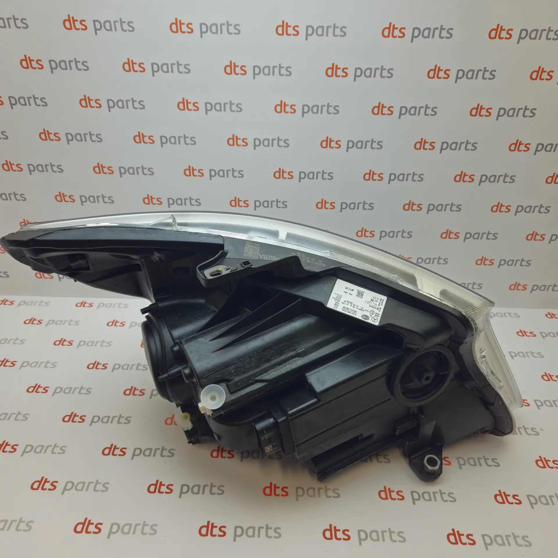 OEM Mercedes A4479061801 – Front left LED headlight