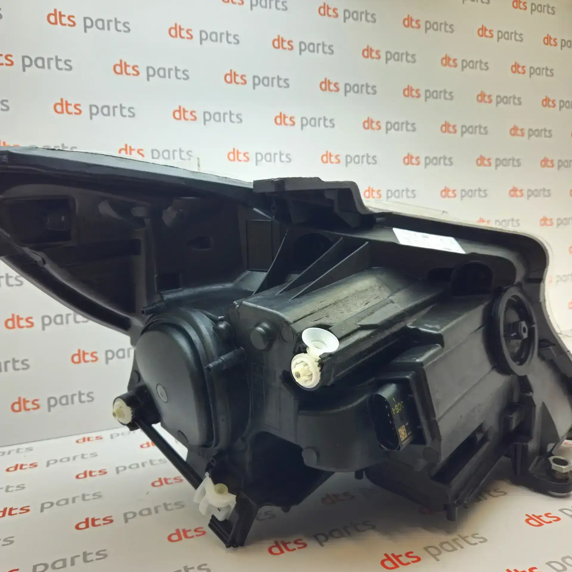 OEM Mercedes A4479061801 – Front left LED headlight