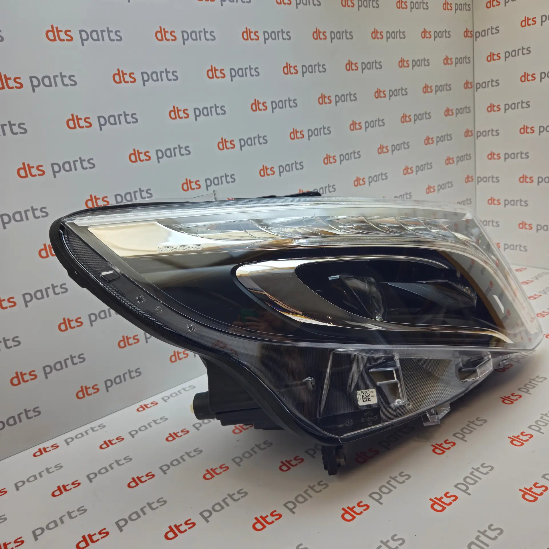 OEM Mercedes A4479061901 – Front right LED headlight