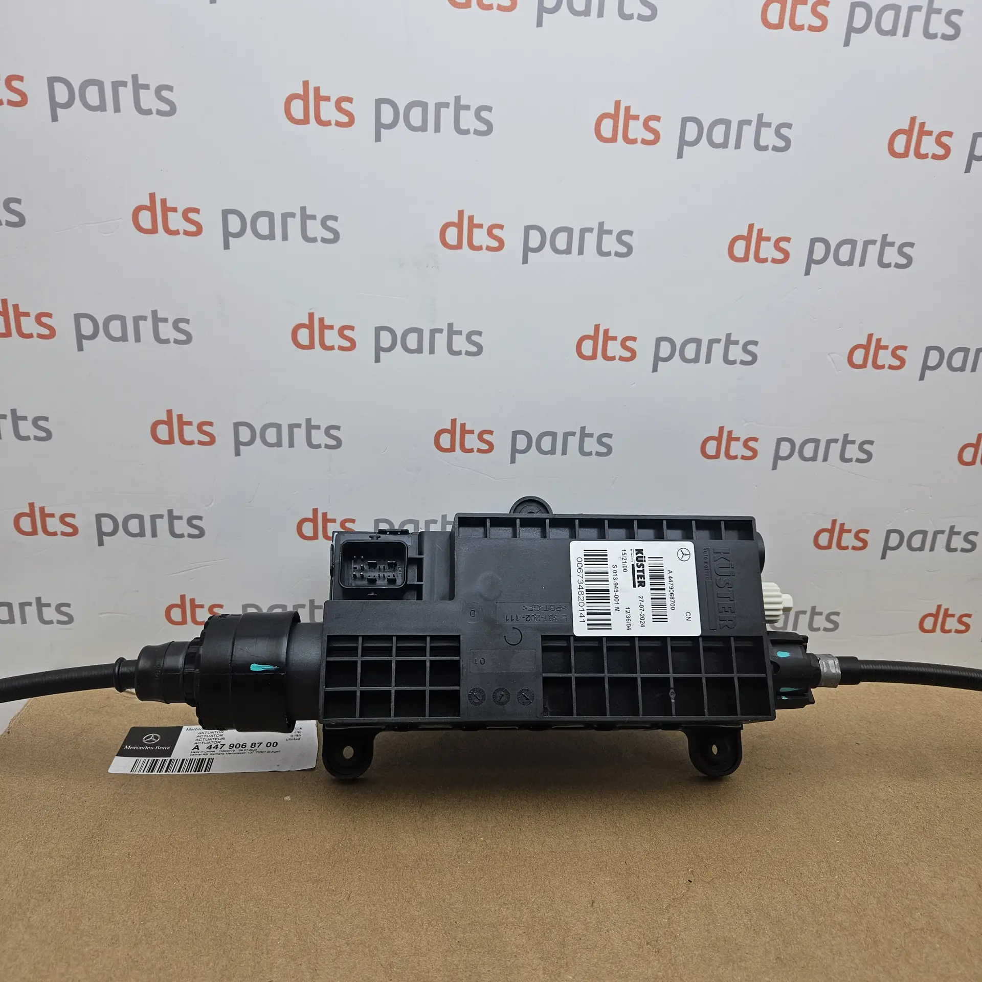 OEM Mercedes A4479068700 – Parking handbrake acuator