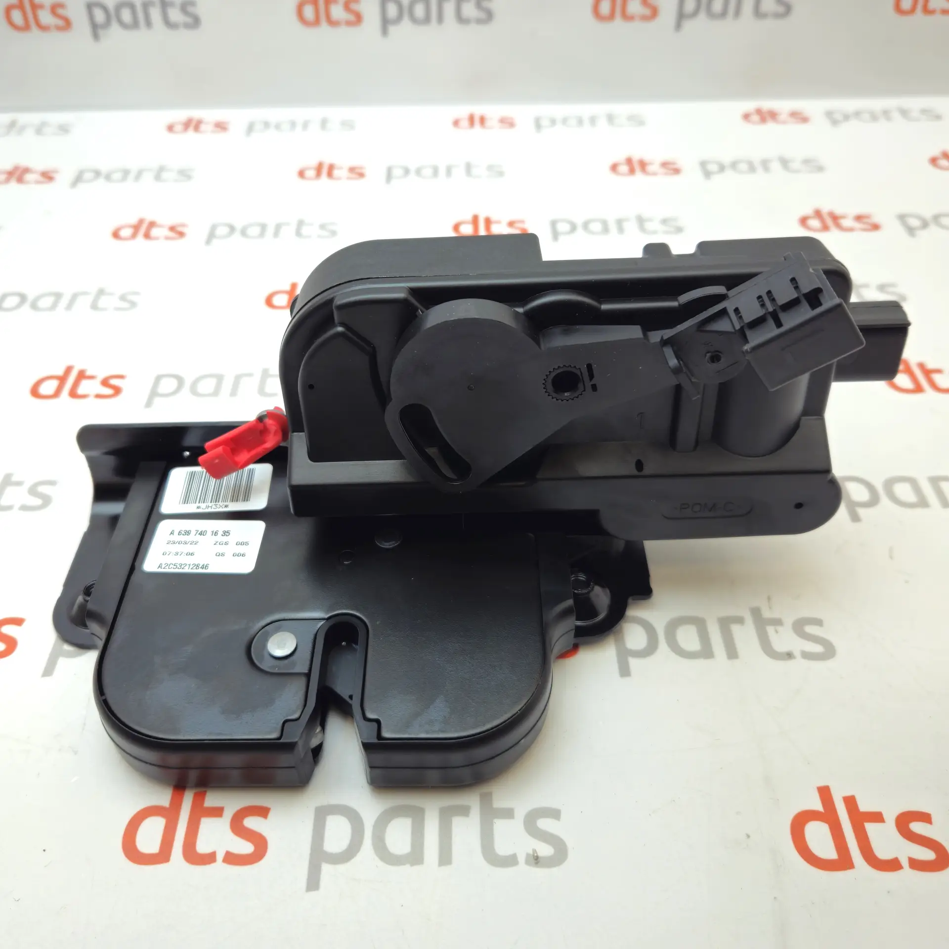 OEM Mercedes Benz A6397401635 – Tailgate lock