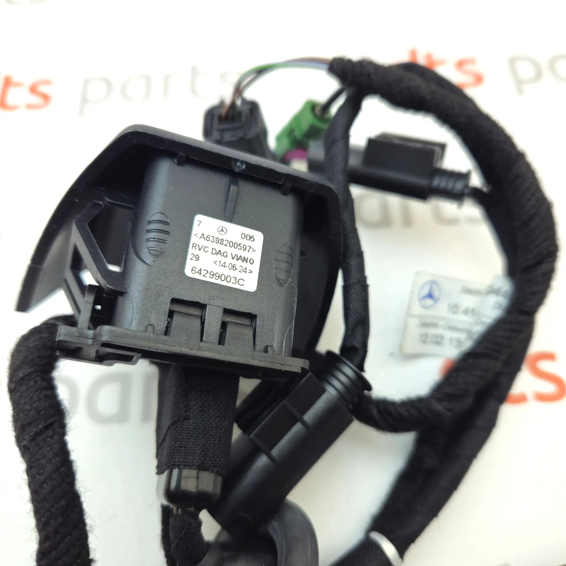 OEM Mercedes Benz A6398200597 – Rear view camera