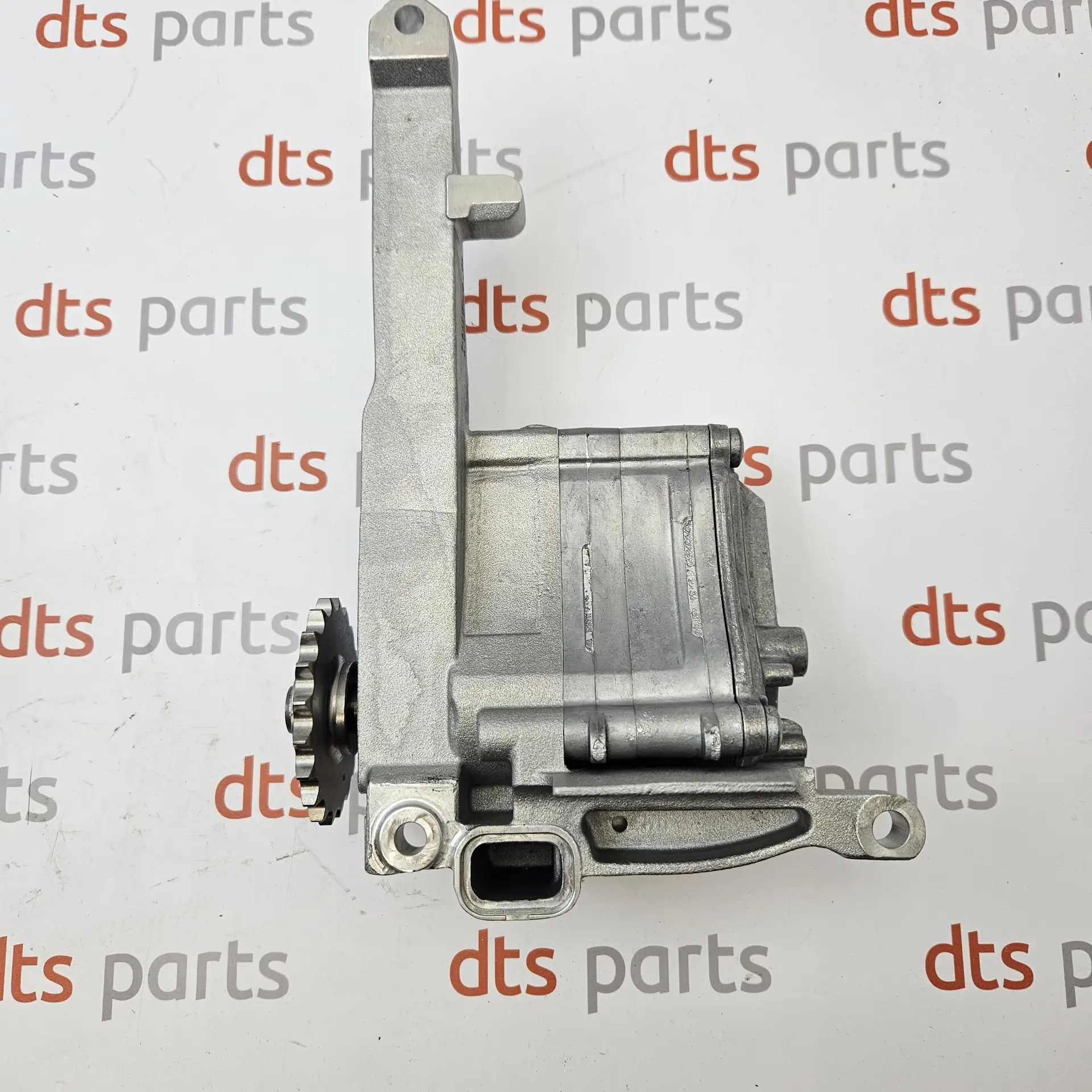 OEM Mercedes Benz A6421801900 – Engine oil pump assembly