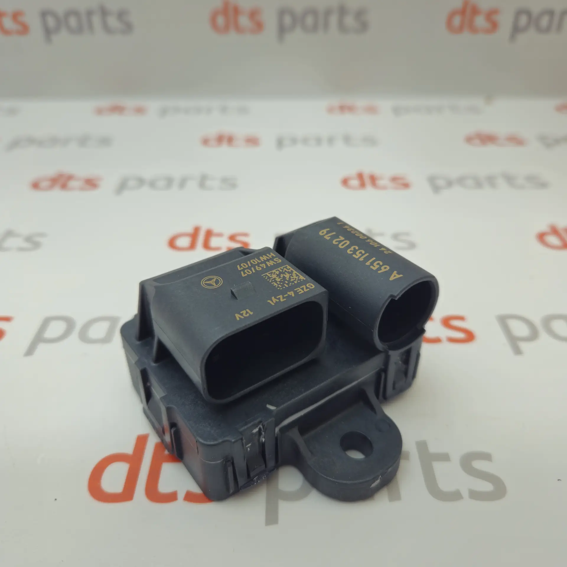 OEM Mercedes A6511530279 – Glow plug pre-heater relay