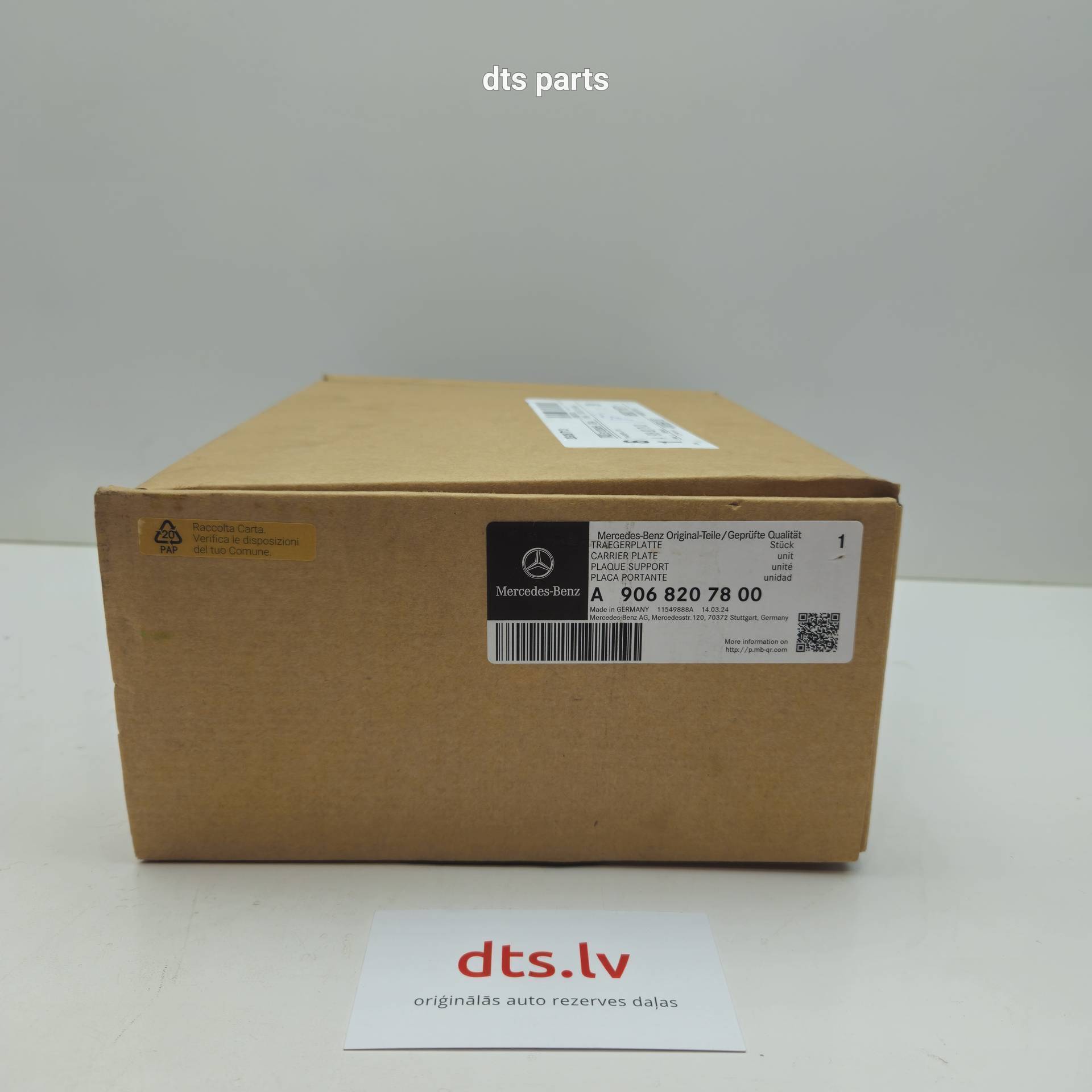 OEM Mercedes Benz A9068207800 – Rear view camera