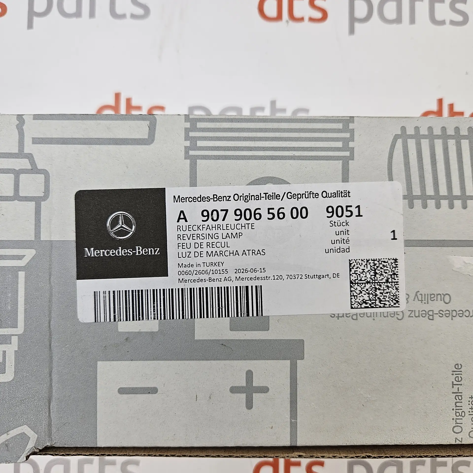 OEM Mercedes Benz A90790656009051 – Rear bumper LED fog light & reflector assembly