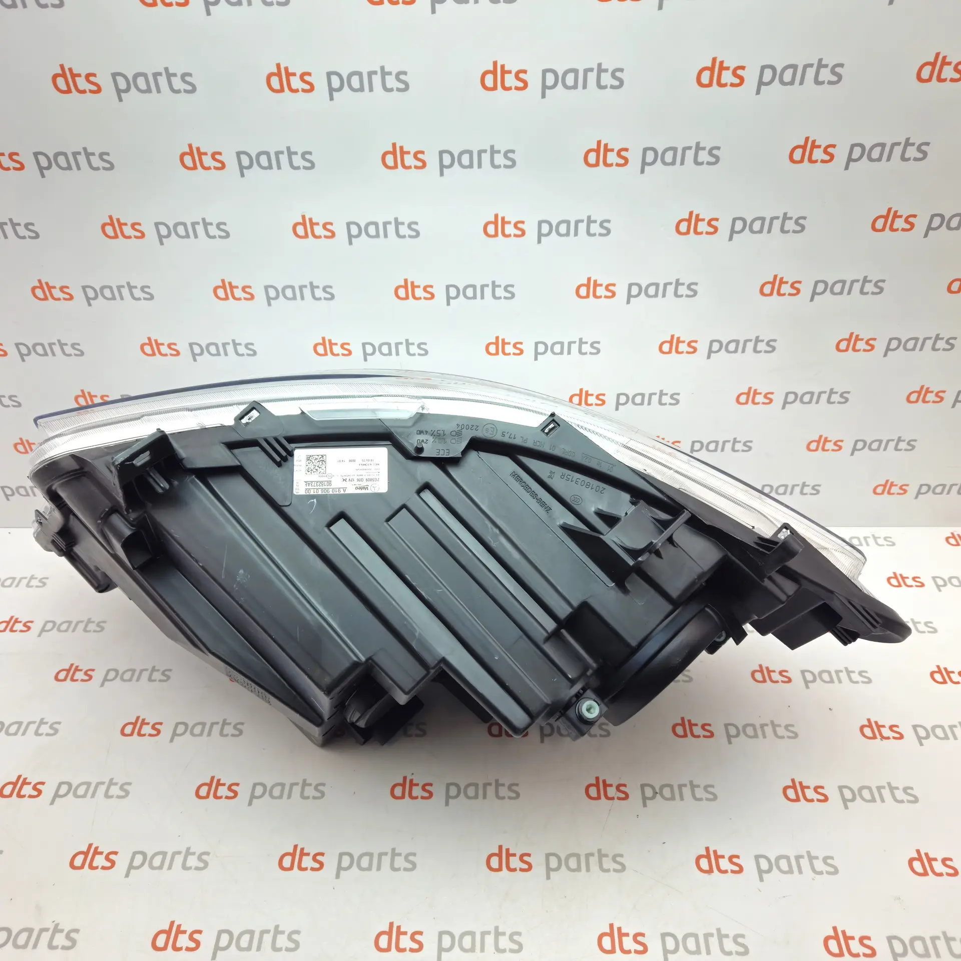 OEM Mercedes A9109060100 – Right headlight