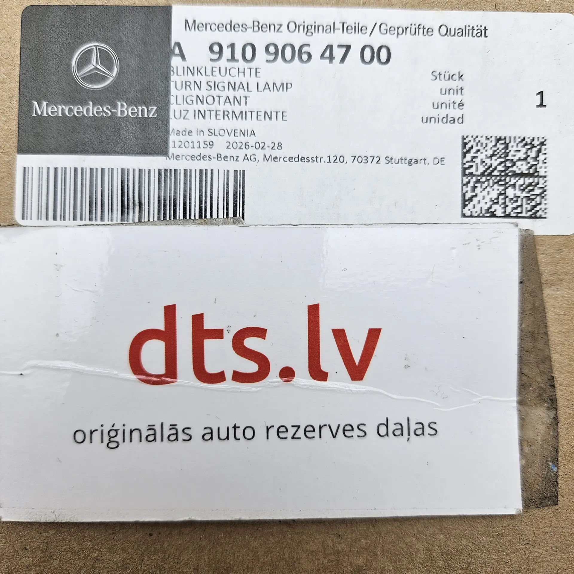 OEM Mercedes Benz A9109064700 – Front left mirror turn signal indicator repeater lamp