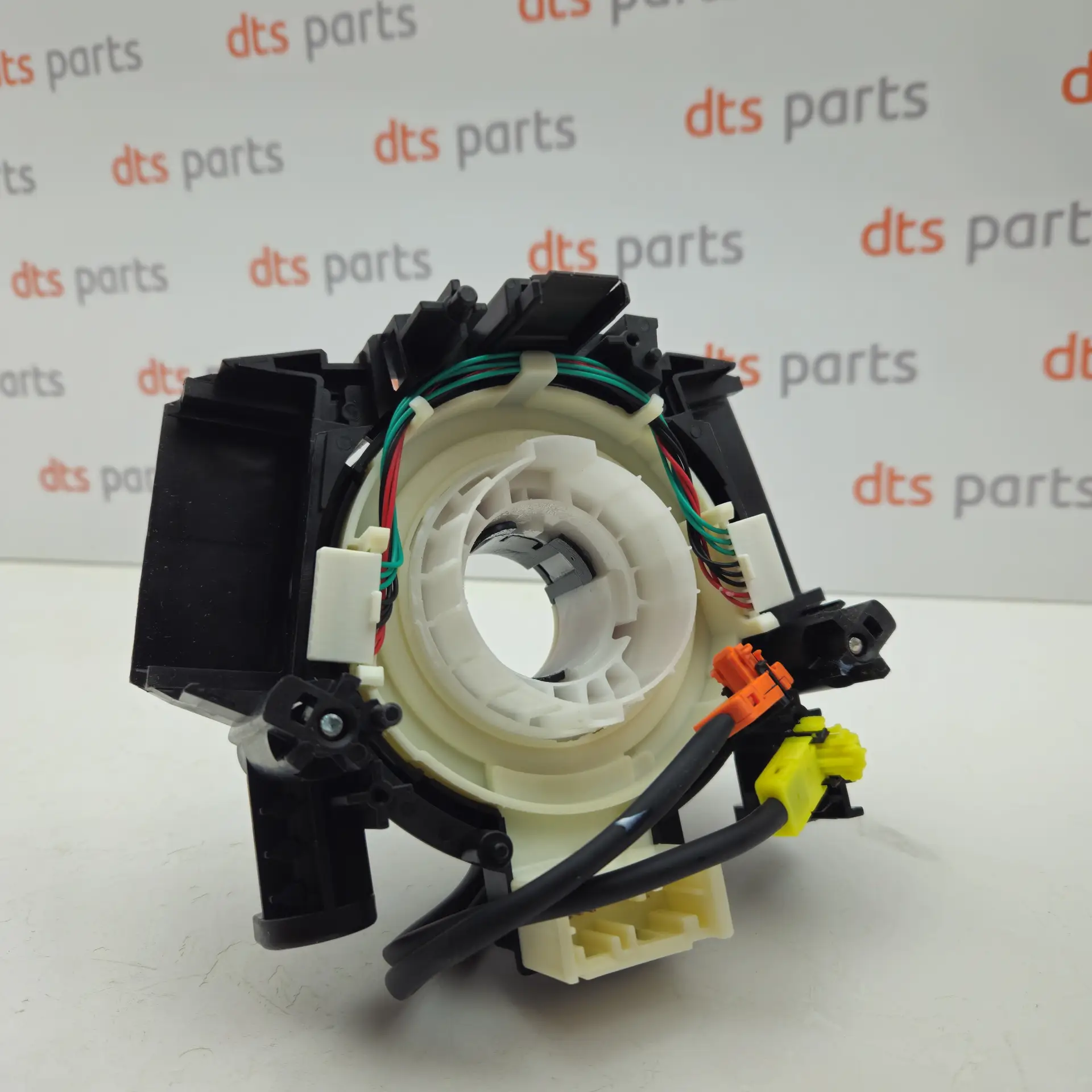 OEM Nissan/Infiniti B5567JD00A – Air bag clockspring