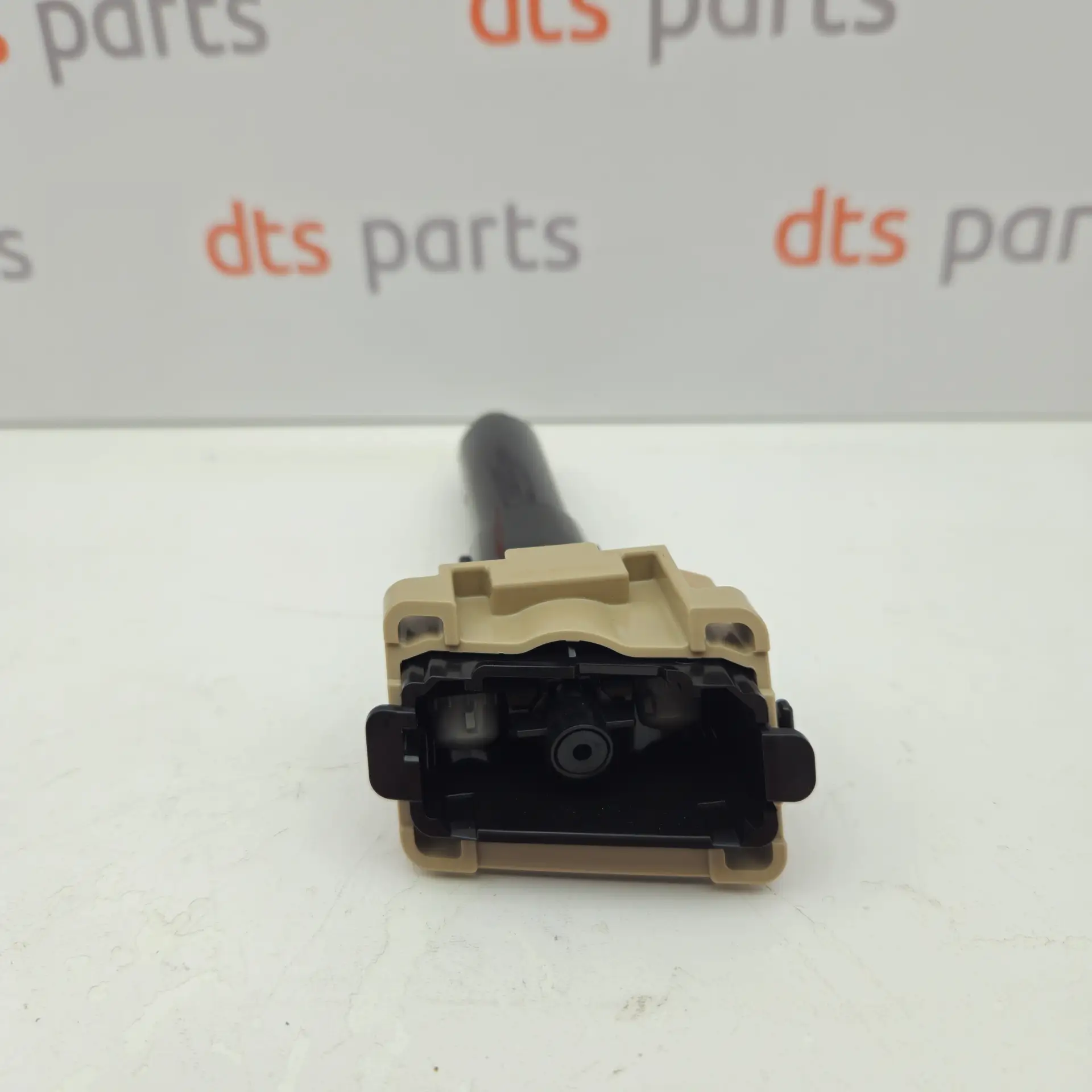 OEM Mazda BSP55182Y – Front left headlight washer nozzle