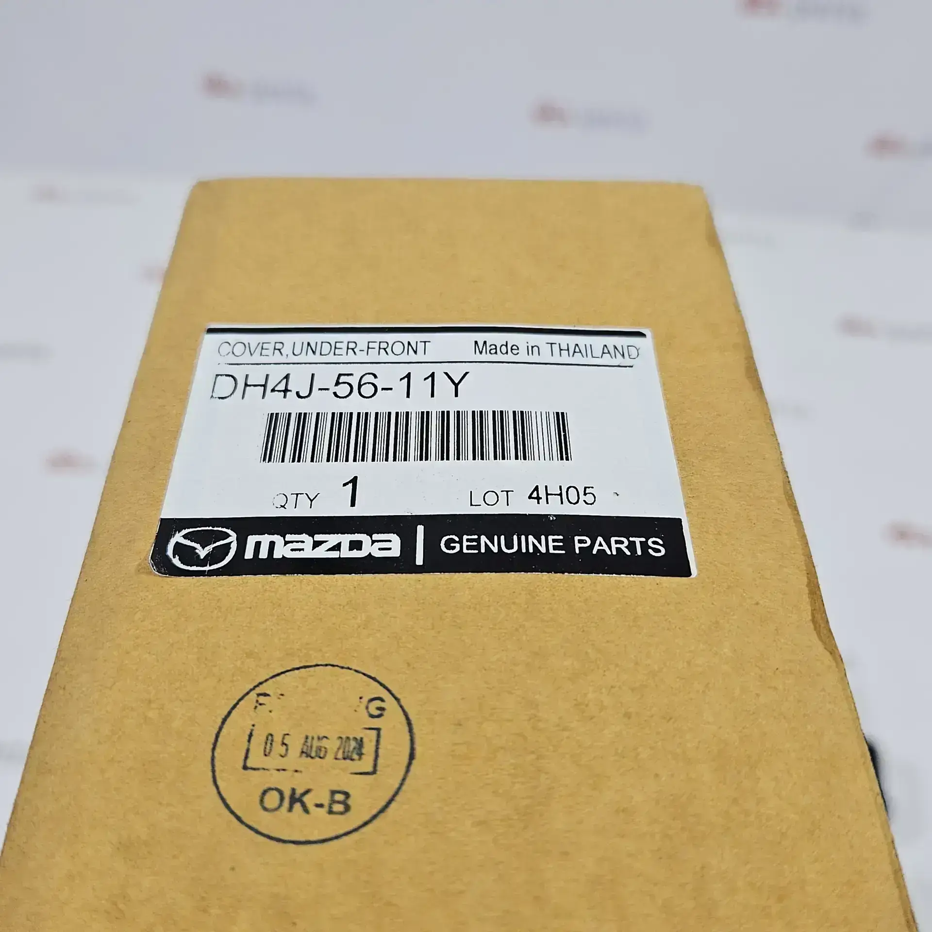 OEM Mazda D10J5611Y – Front cover shield