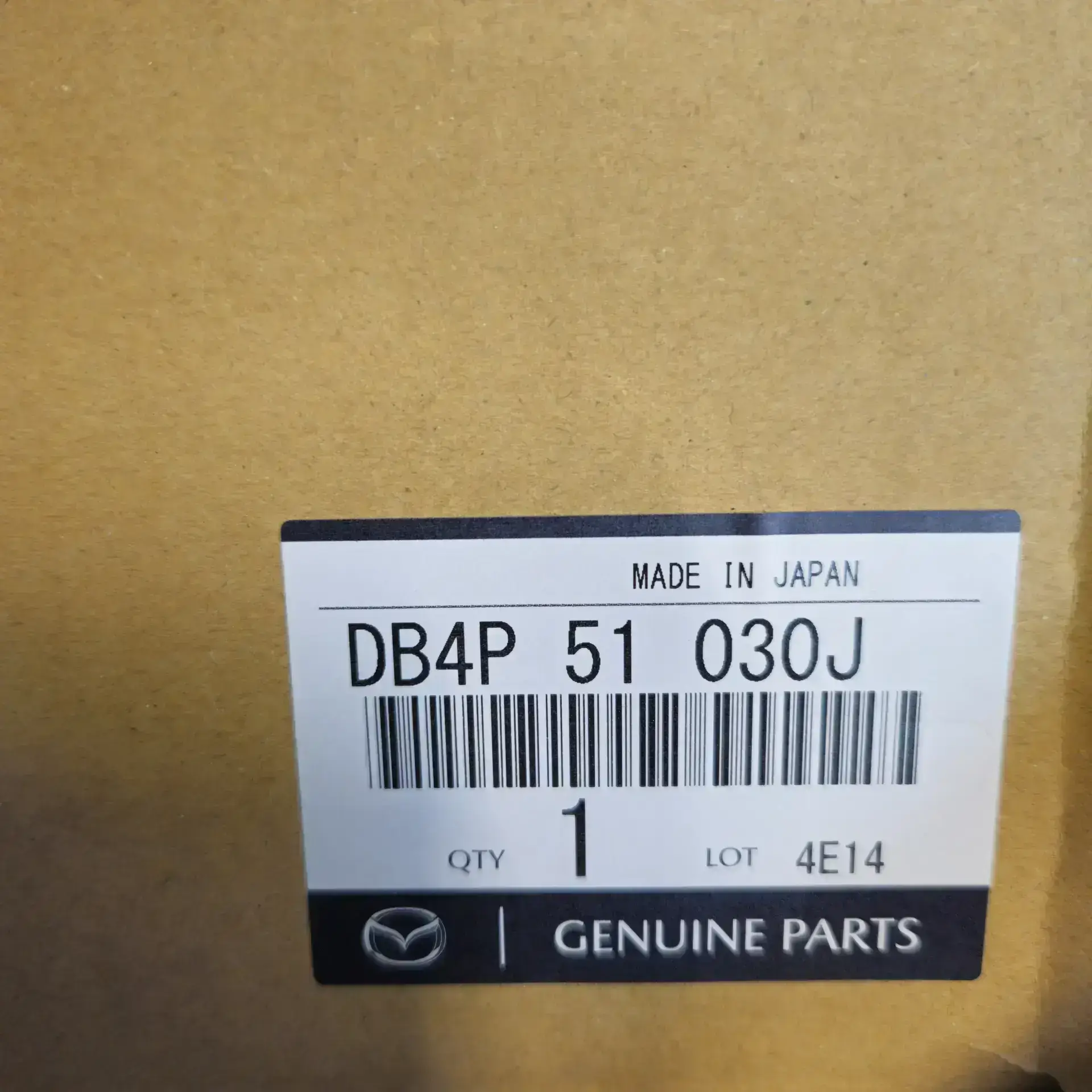 OEM Mazda DB4P51030J – Front right headlight