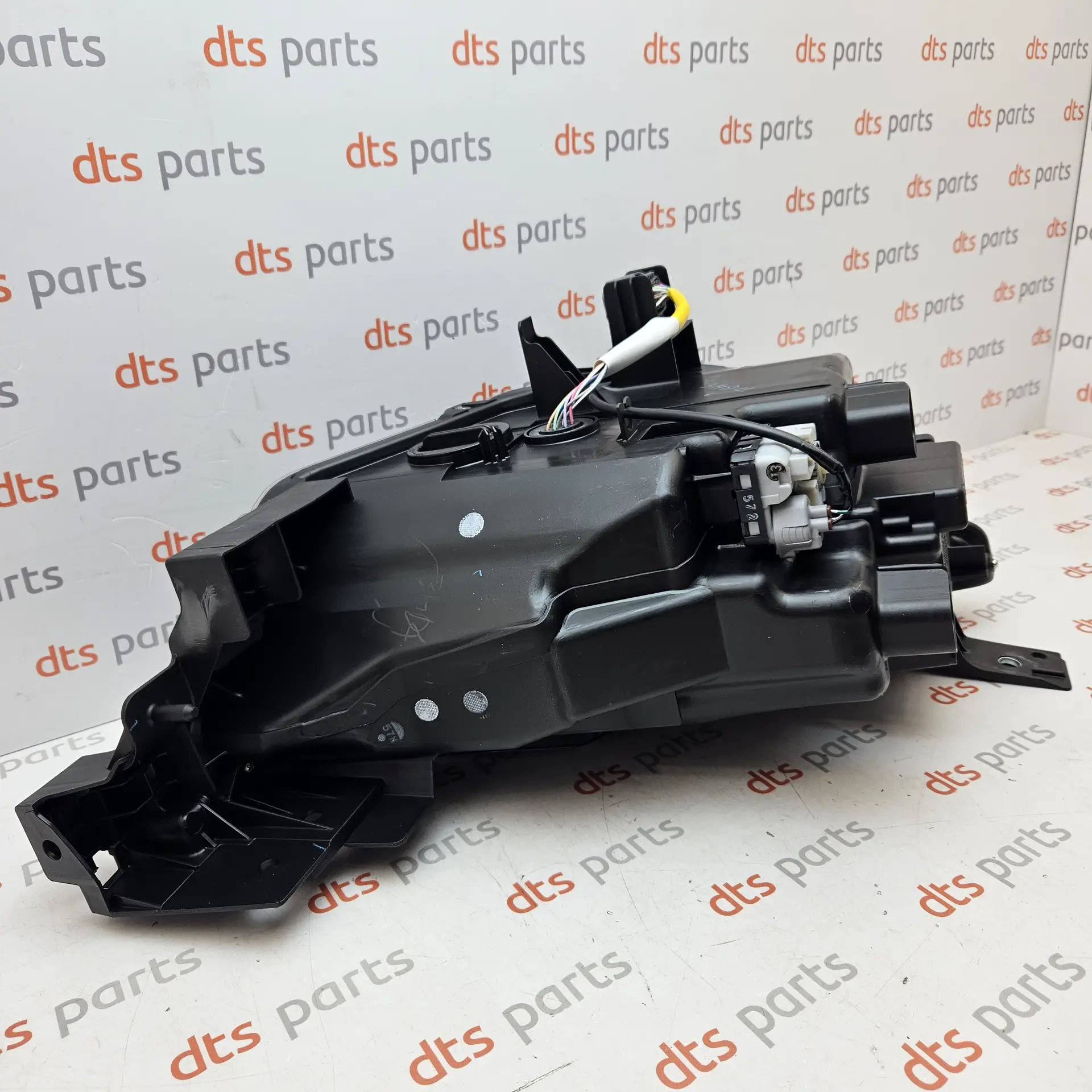 OEM Mazda DH0M51040E – Front Left Headlamp - Adaptive Front-lighting System