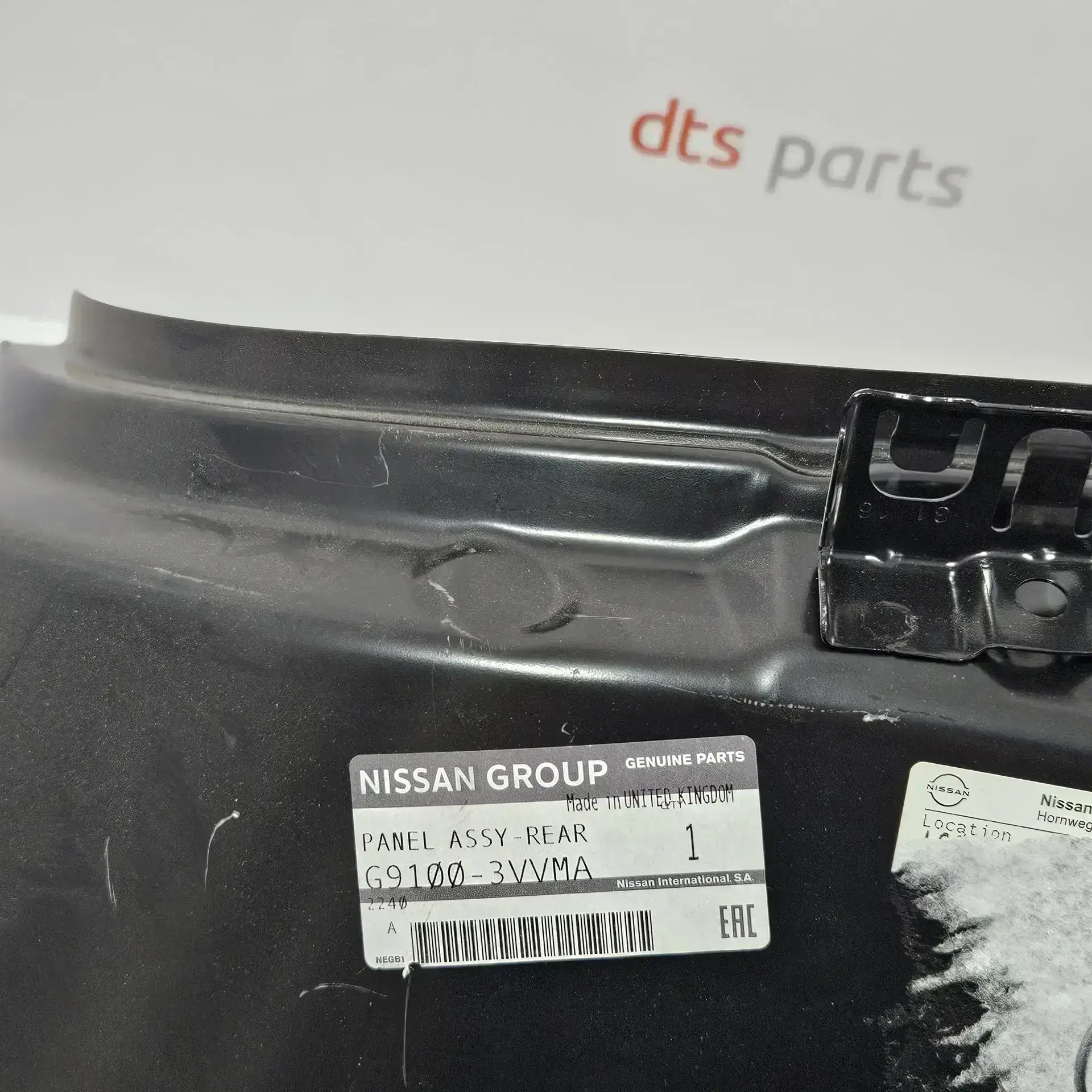 OEM Nissan G91003VVMA – Rear panel