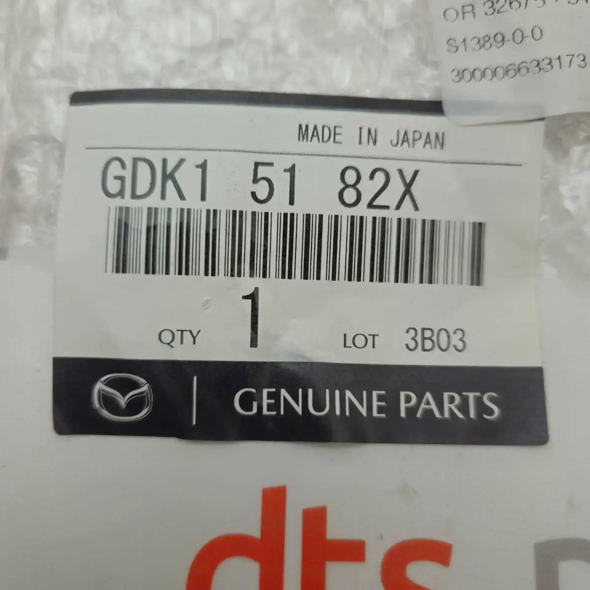 OEM Mazda GDK15182X – Front right headlight washer nozzle