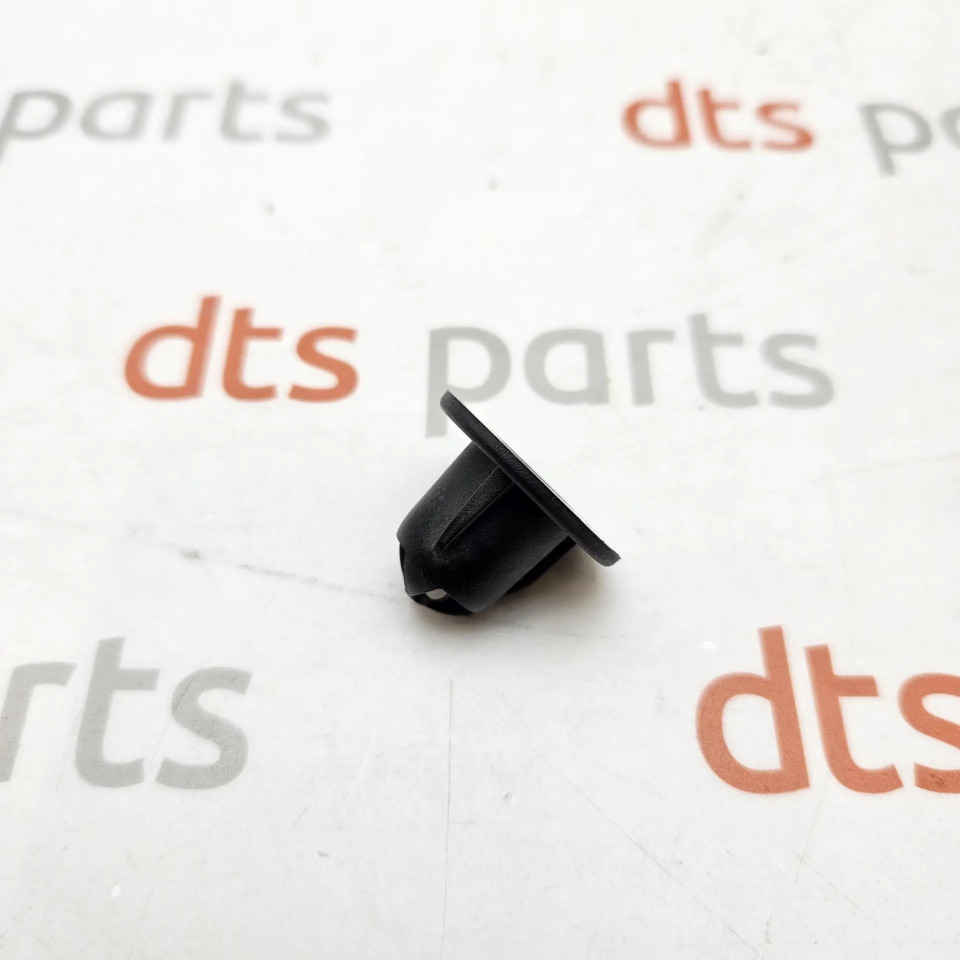 OEM Mazda GRT656375 – Nut cap