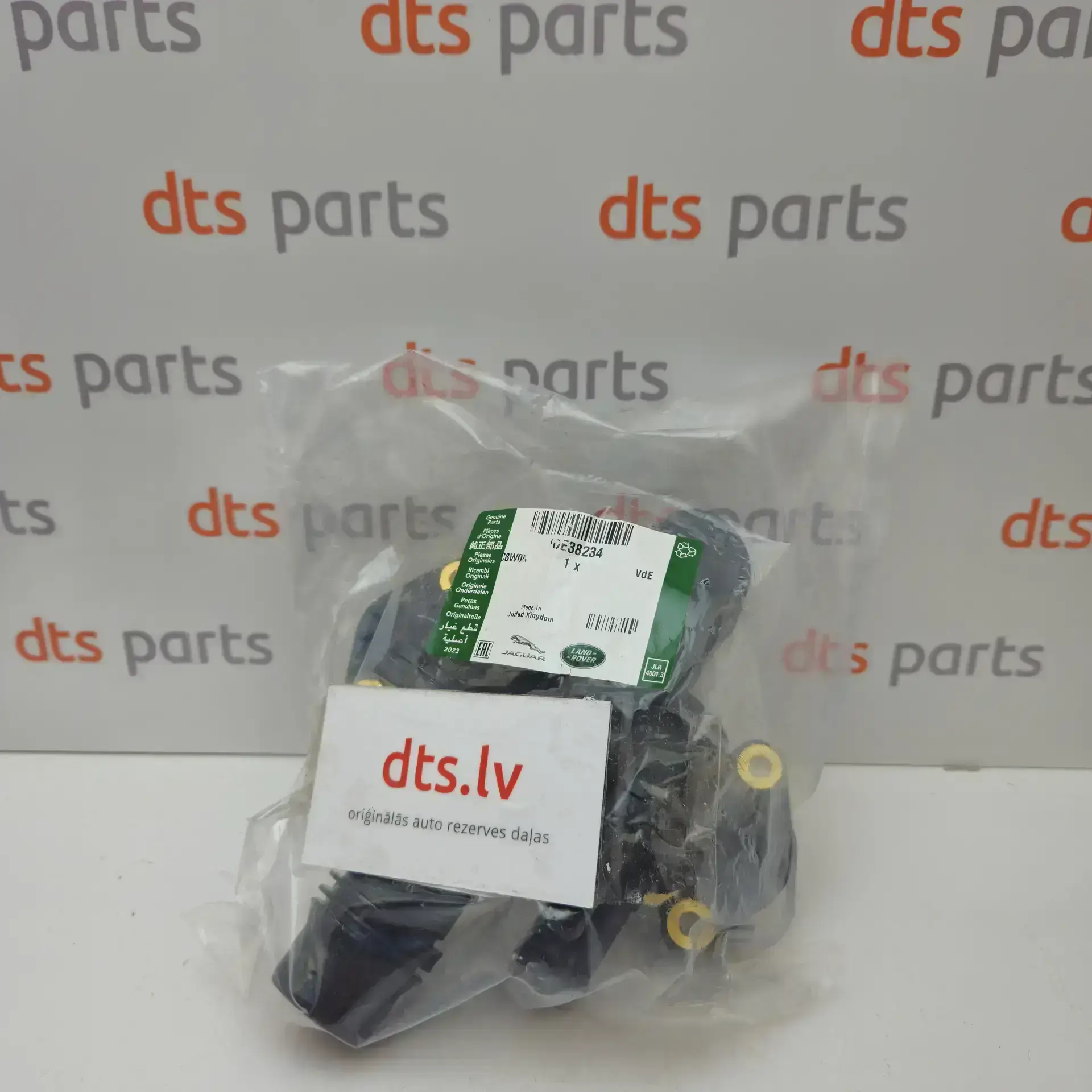 OEM Jaguar JDE38234 – Thermostat housing 2.7L DIESEL JAGUAR S-TYPE, XJ, XF, F-FACE
