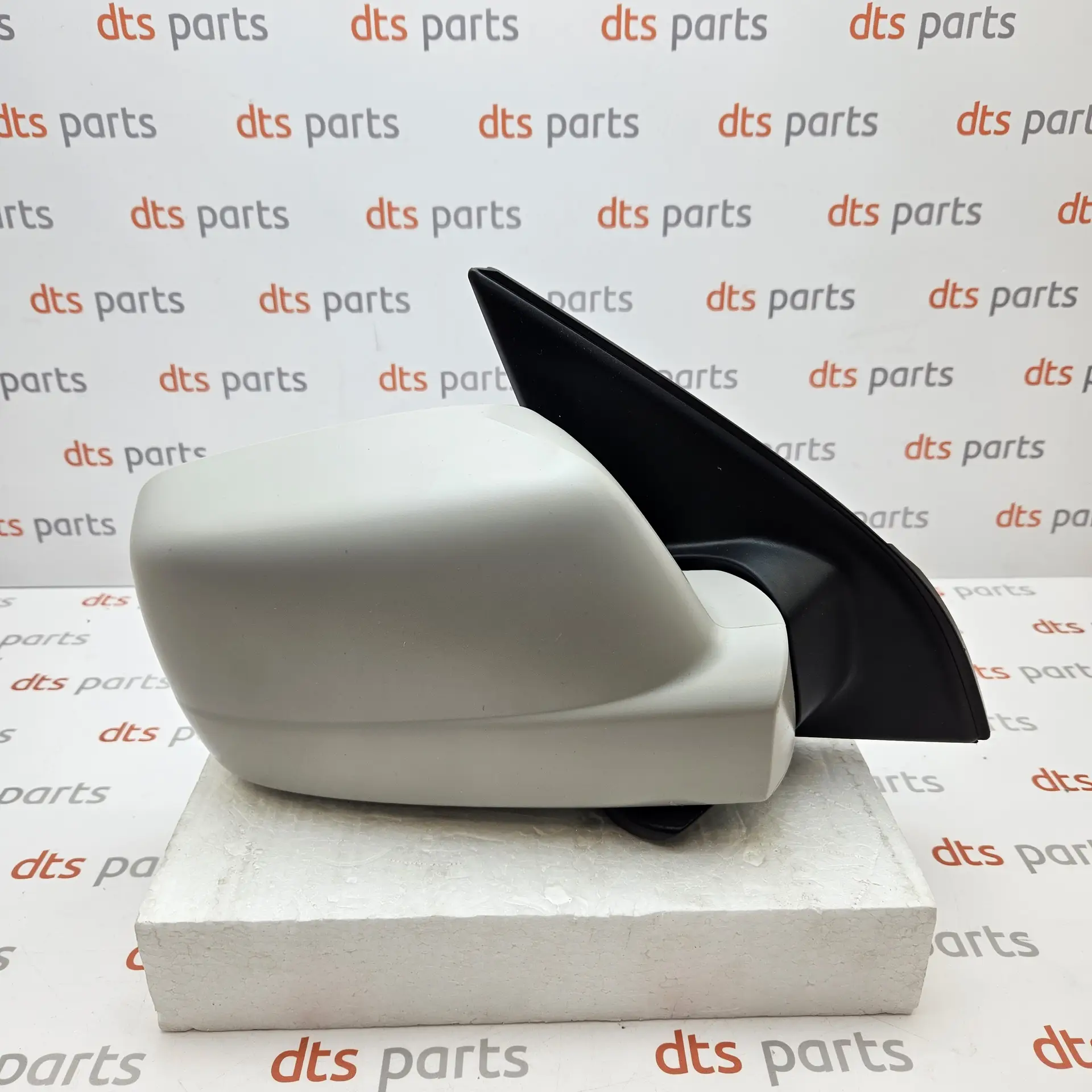 OEM Nissan K6301EQ04C – Right rear view mirror