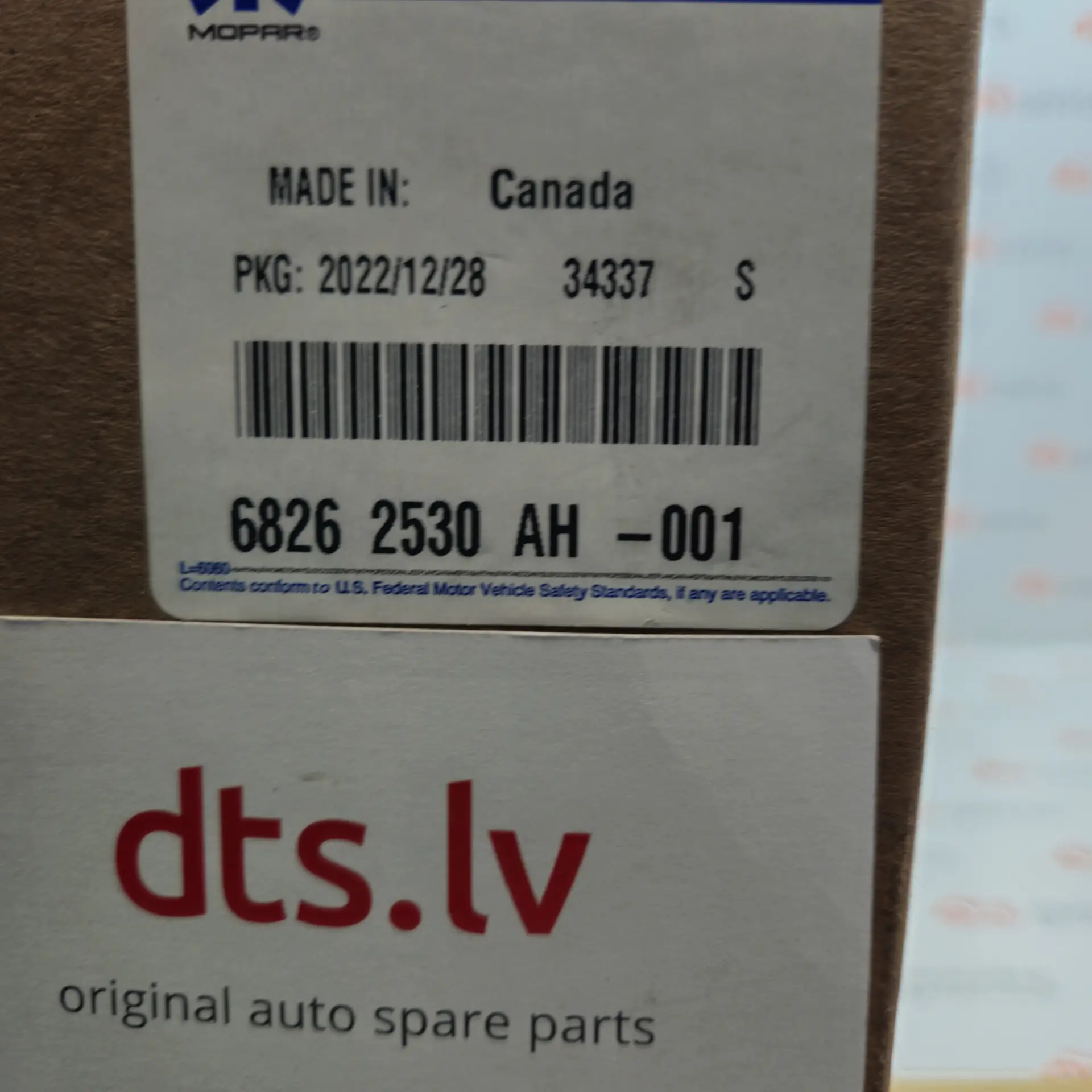 OEM Dodge K68262530AH – Right tail light assembly