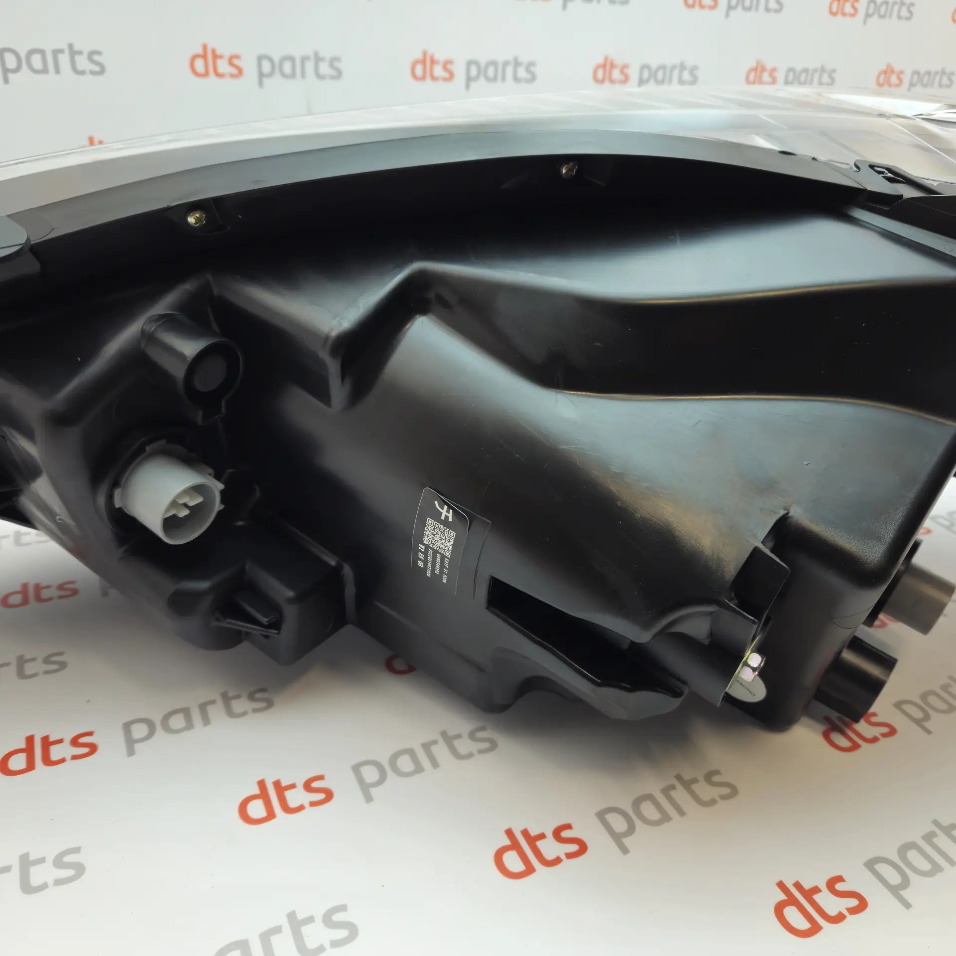 OEM Mazda KA1F51031J – Front right LED headlight