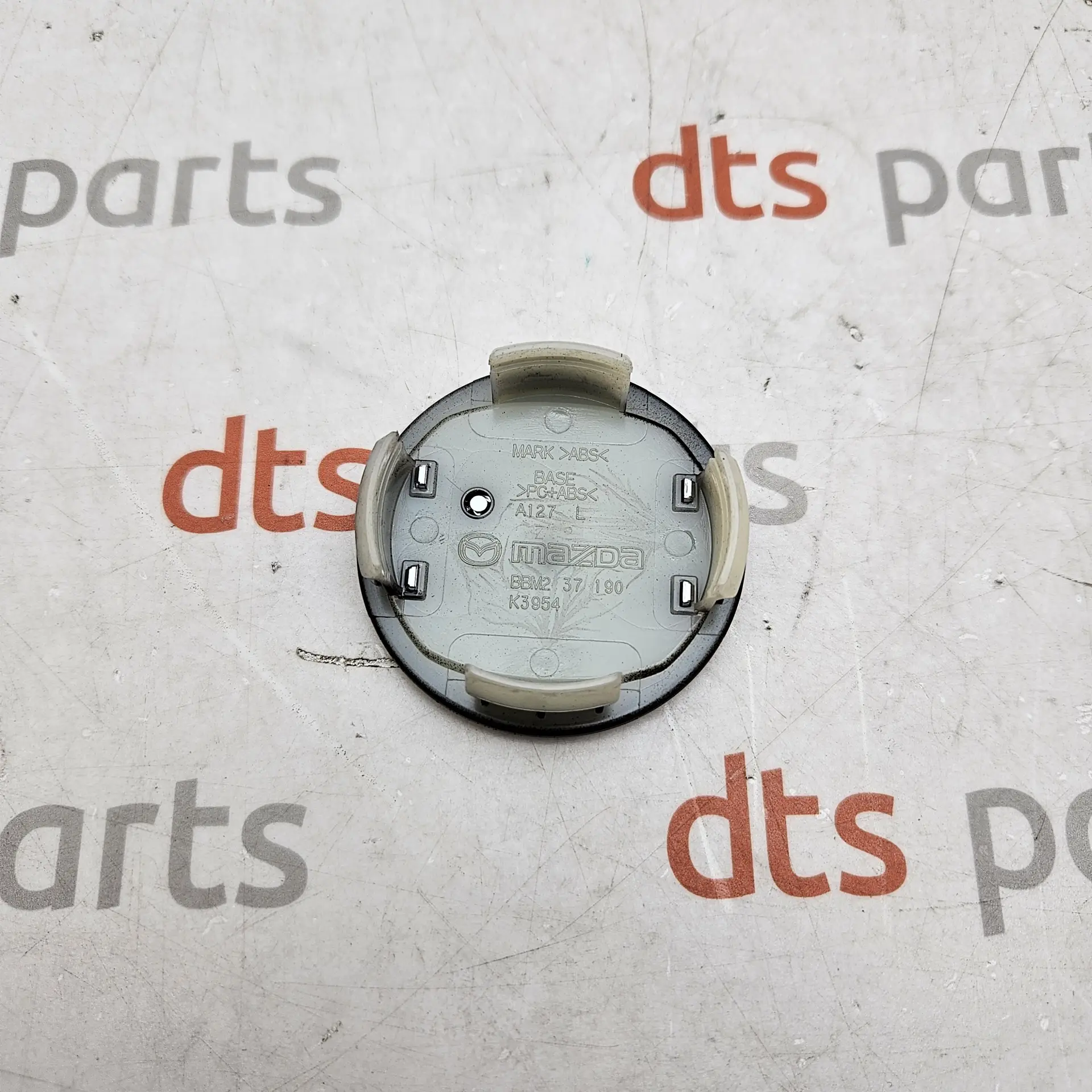 OEM Mazda KD5137190 – Aluminum alloy wheel hub center logo cap