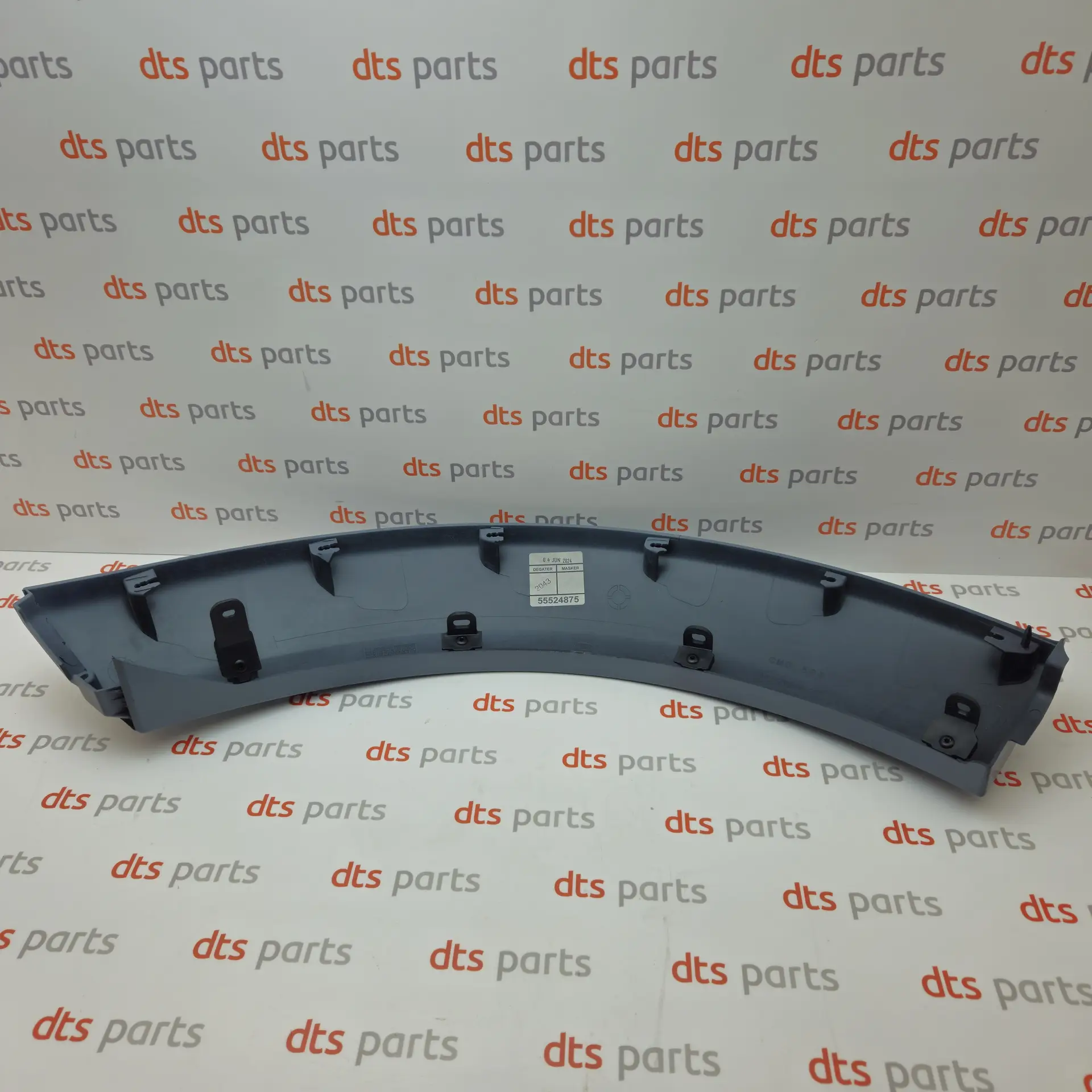 OEM Land Rover LR010630 – Rear left fender moulding