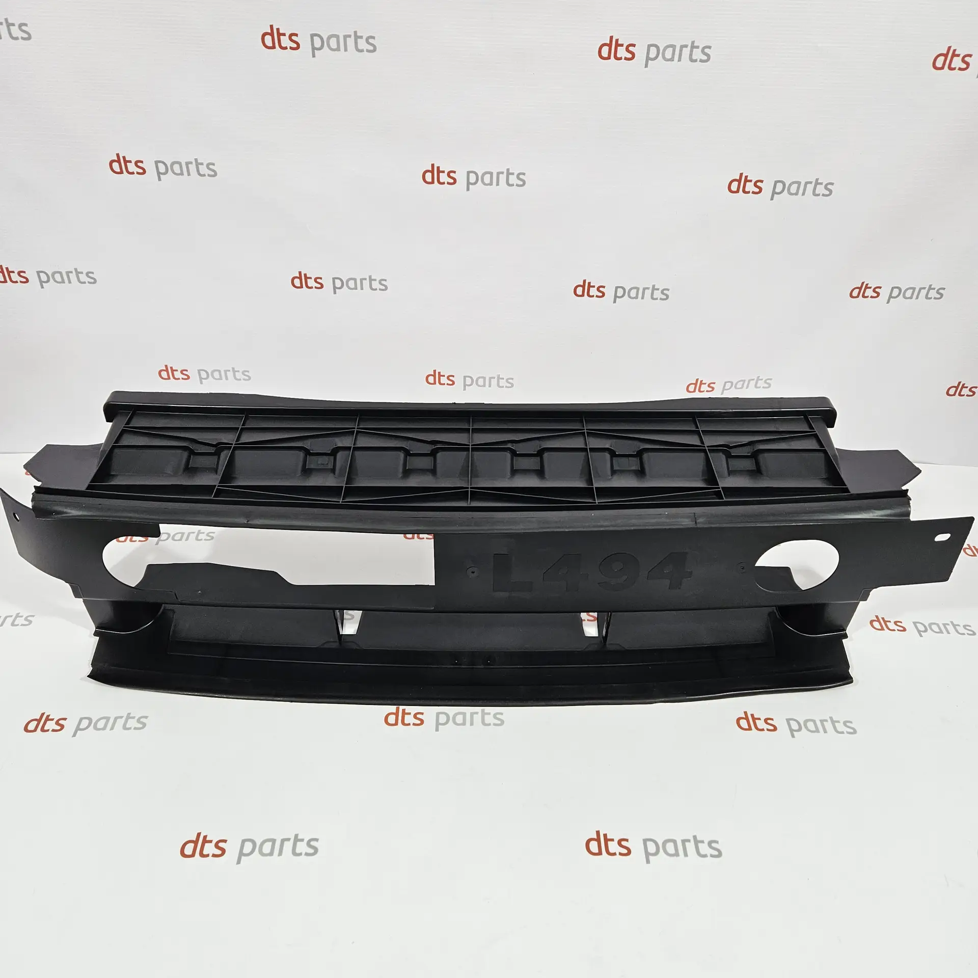 OEM Land Rover LR043739 – Front lower radiator air deflector