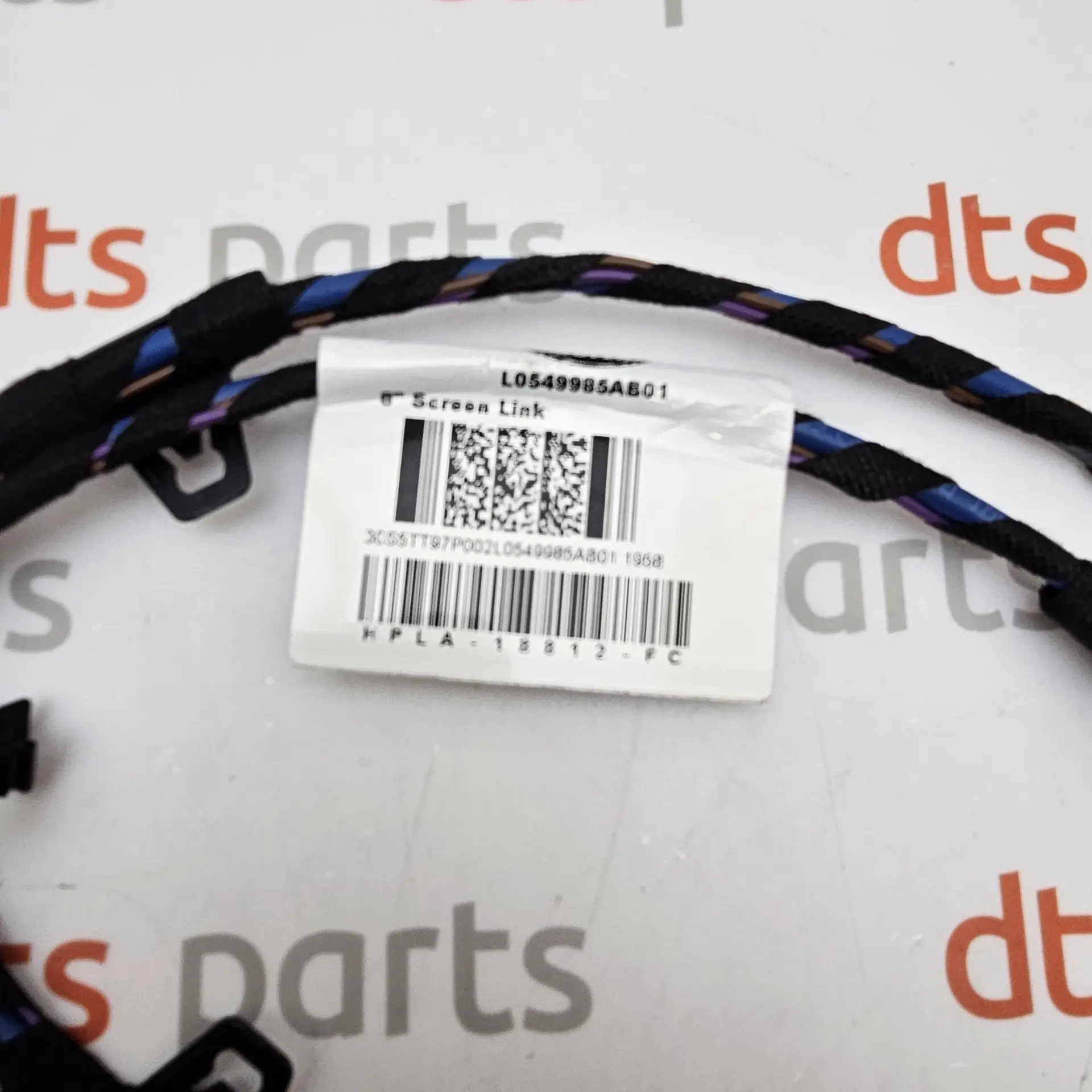 OEM Land Rover LR088352 – Front seat wiring Land Rover Range Rover L405