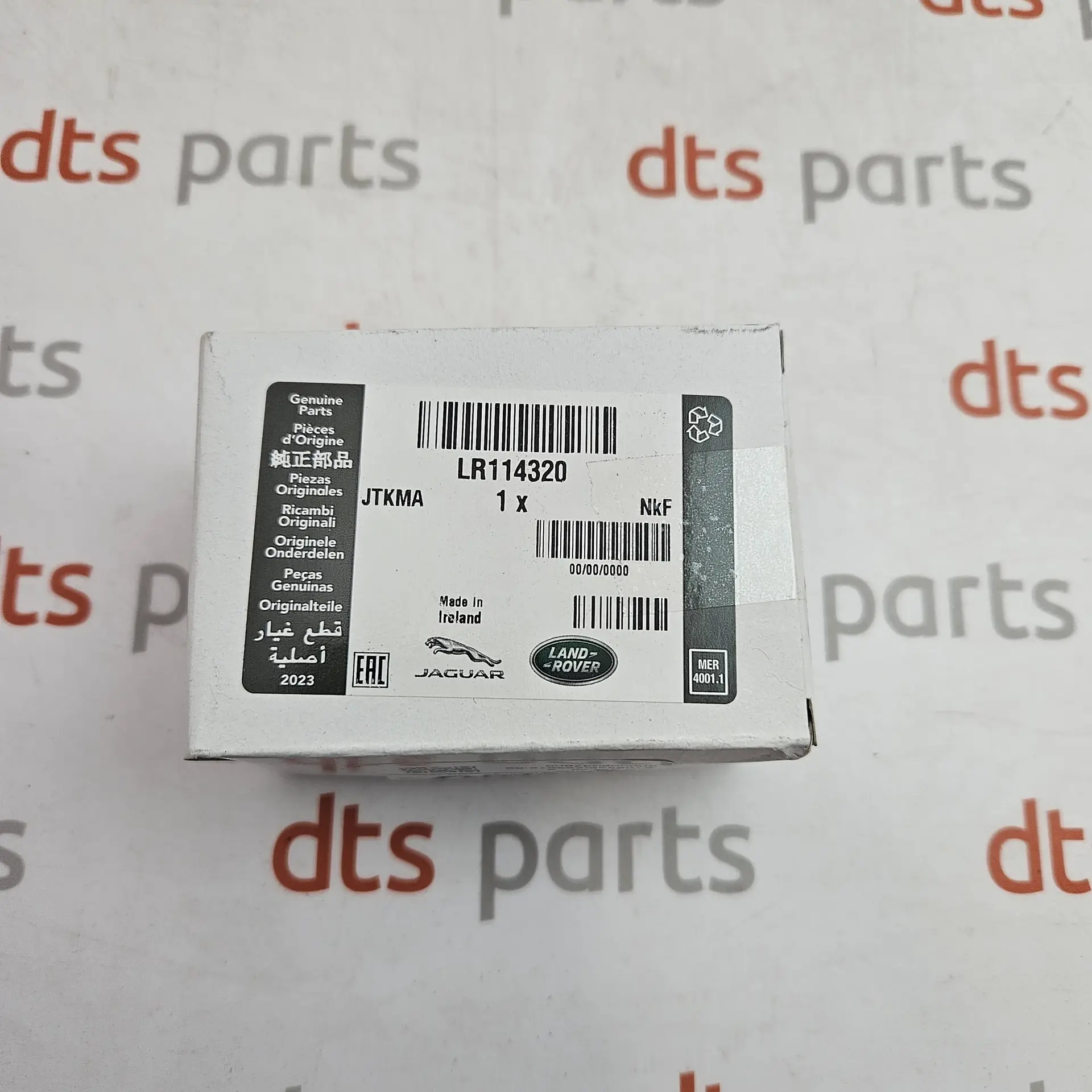 OEM Land Rover LR114320 – Tailgate Rear-View / Reverse Parking Assist Camera