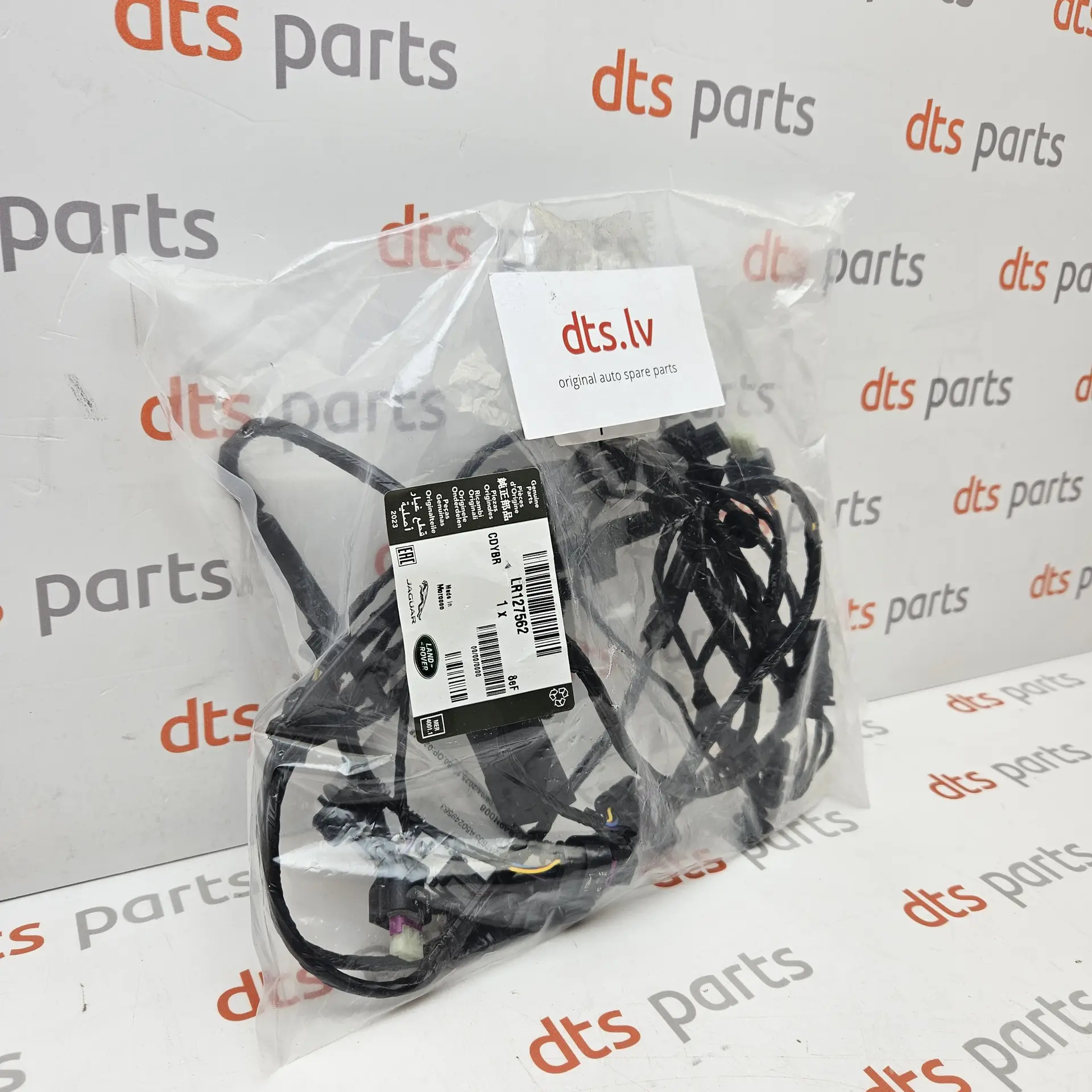 OEM Land Rover LR127562 – Rear bumper wiring