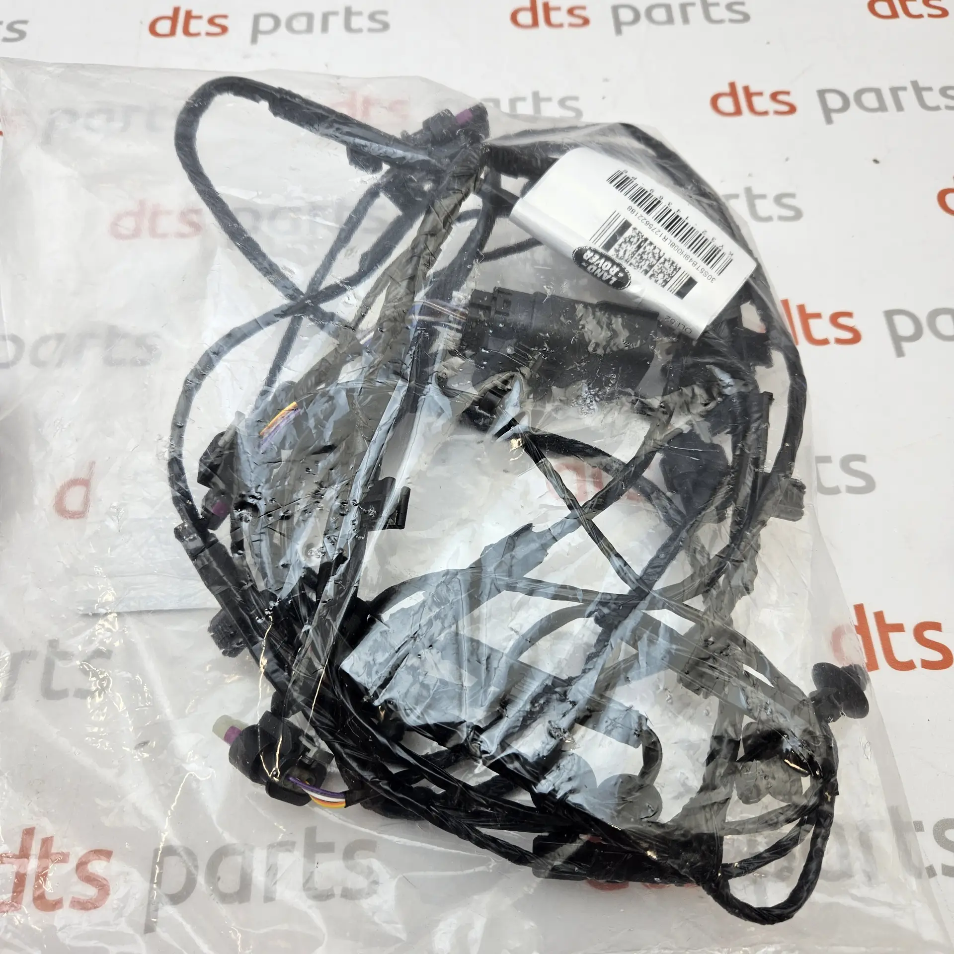 OEM Land Rover LR127562 – Rear bumper wiring