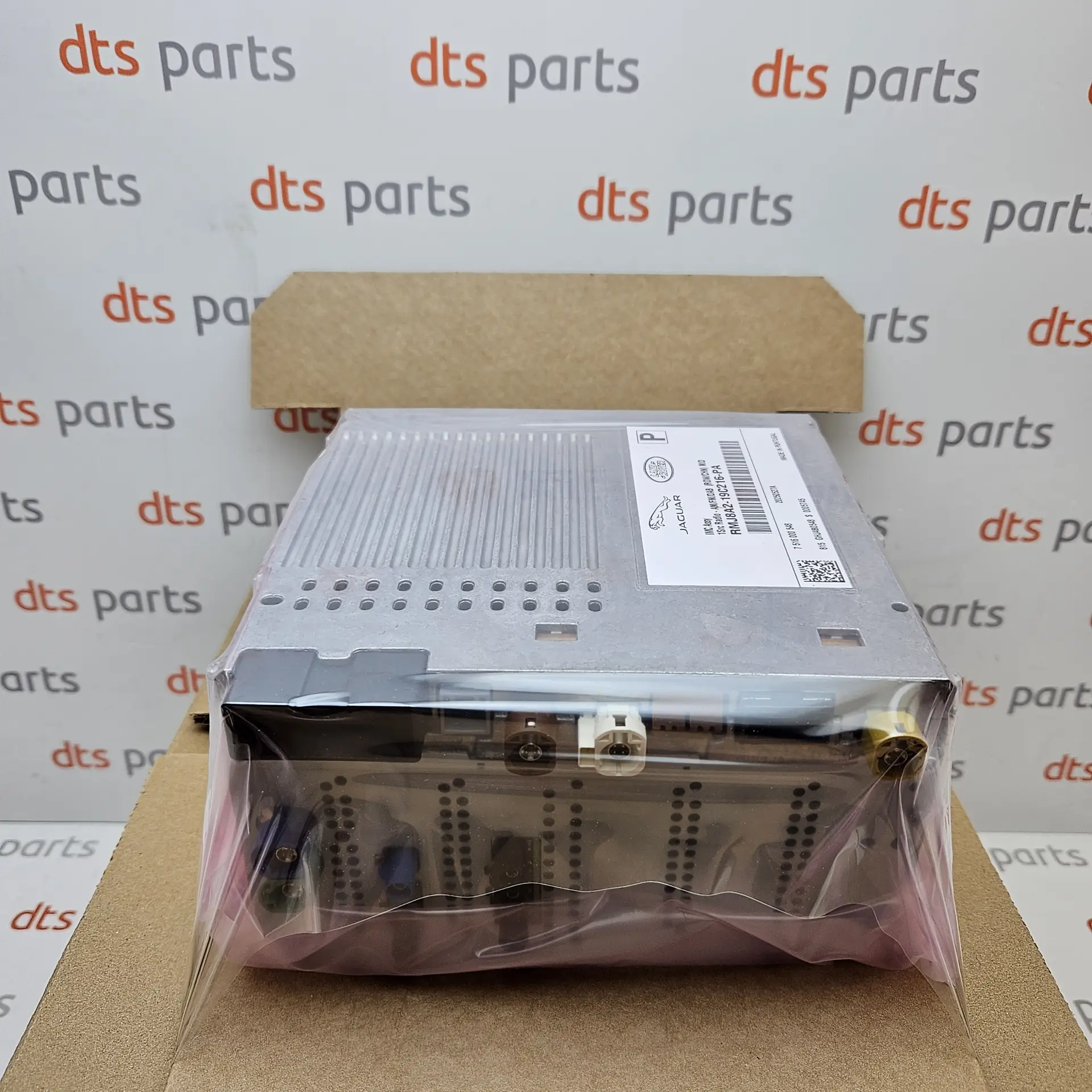 OEM Land Rover LR128192 – Infotainment control