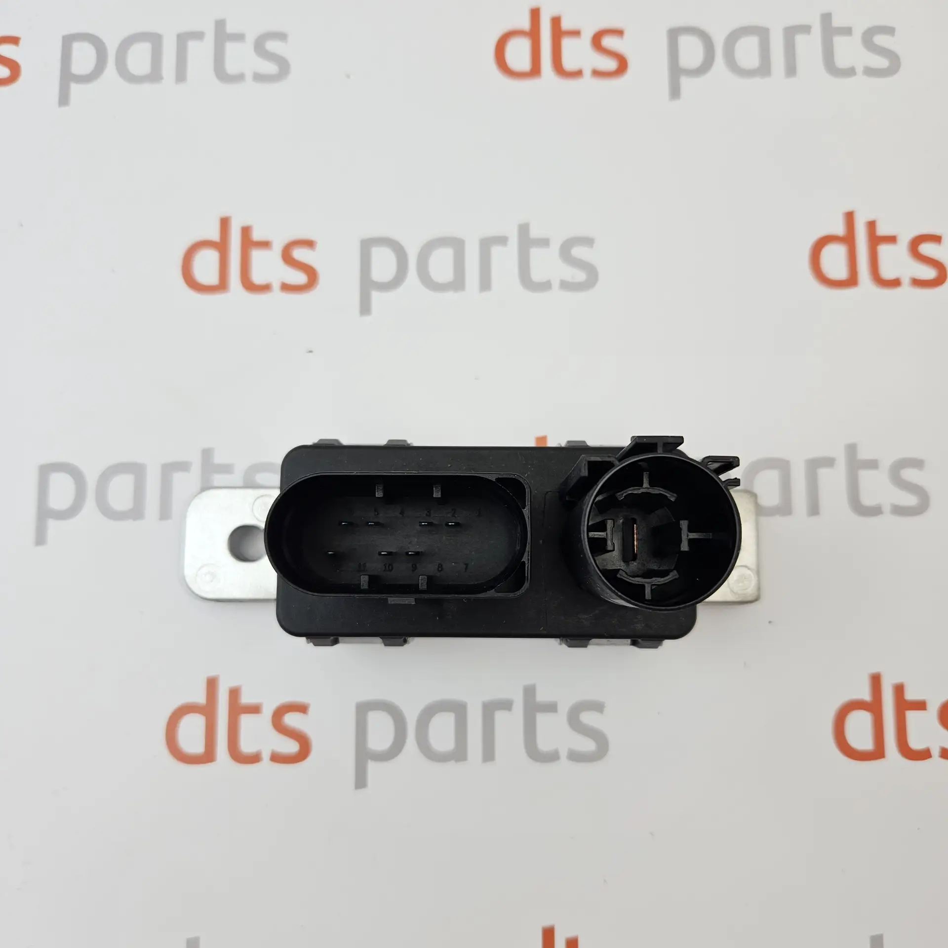 OEM Land Rover LR147217 – Diesel engine glow plug control unit module