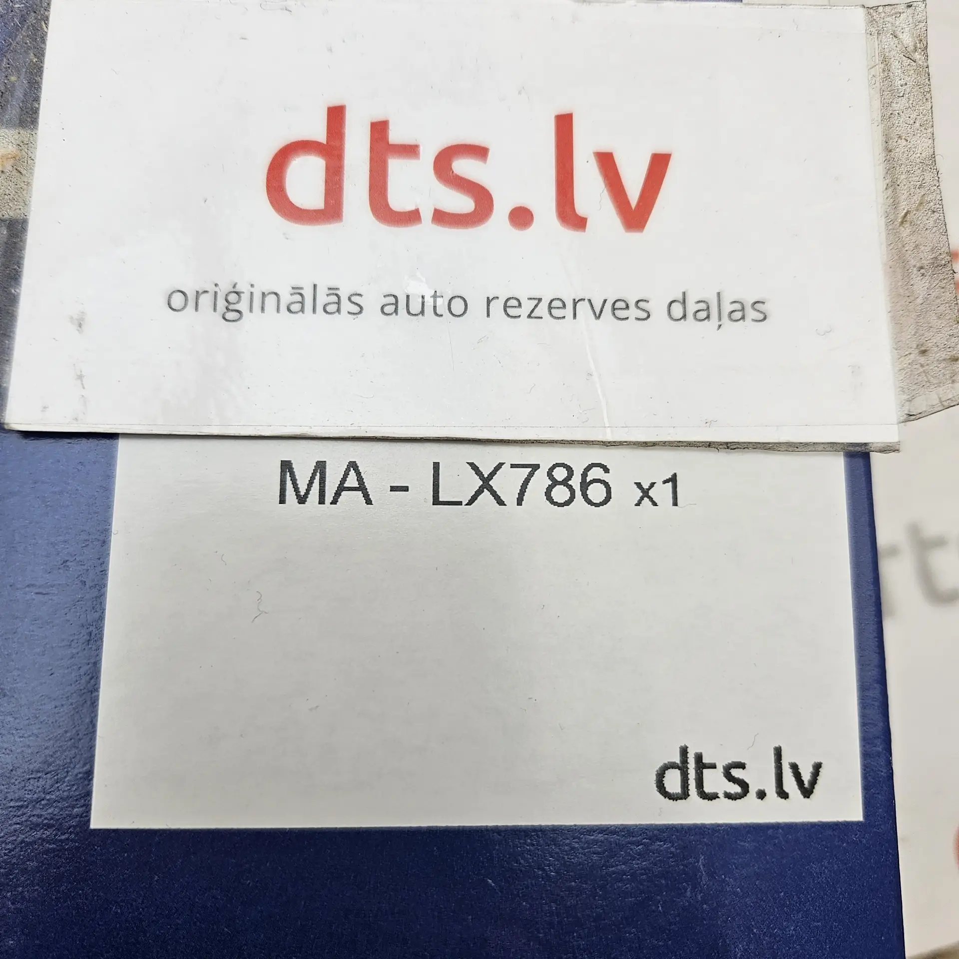 OEM VAG LX786 – Engine intake air filter