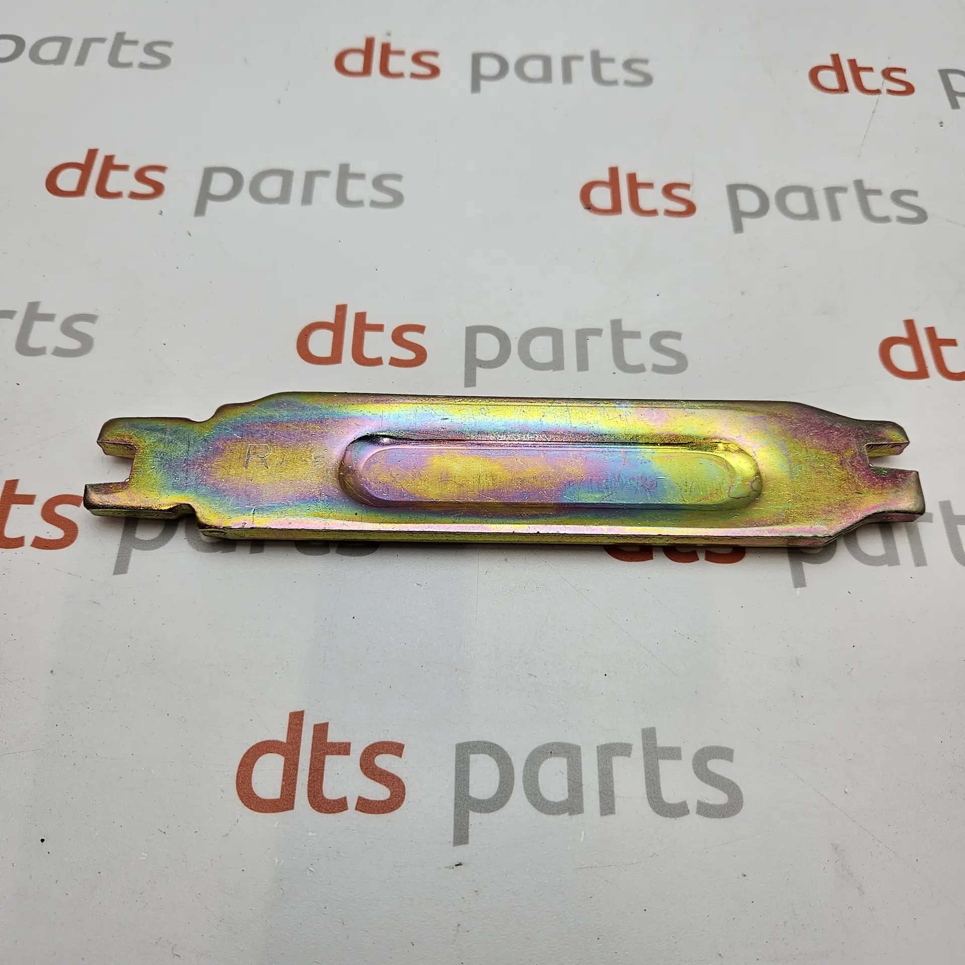 OEM Mitsubishi MK326946 – Parking brake operating lever strut